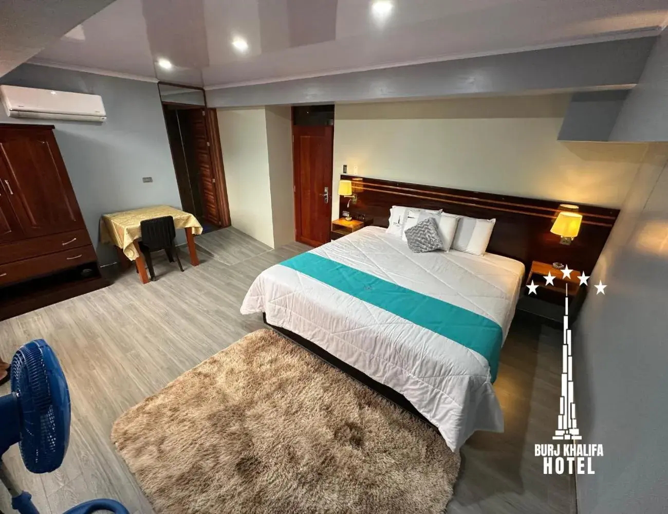 King Suite in Hotel Burj Khalifa King Suite in Hotel Burj Khalifa