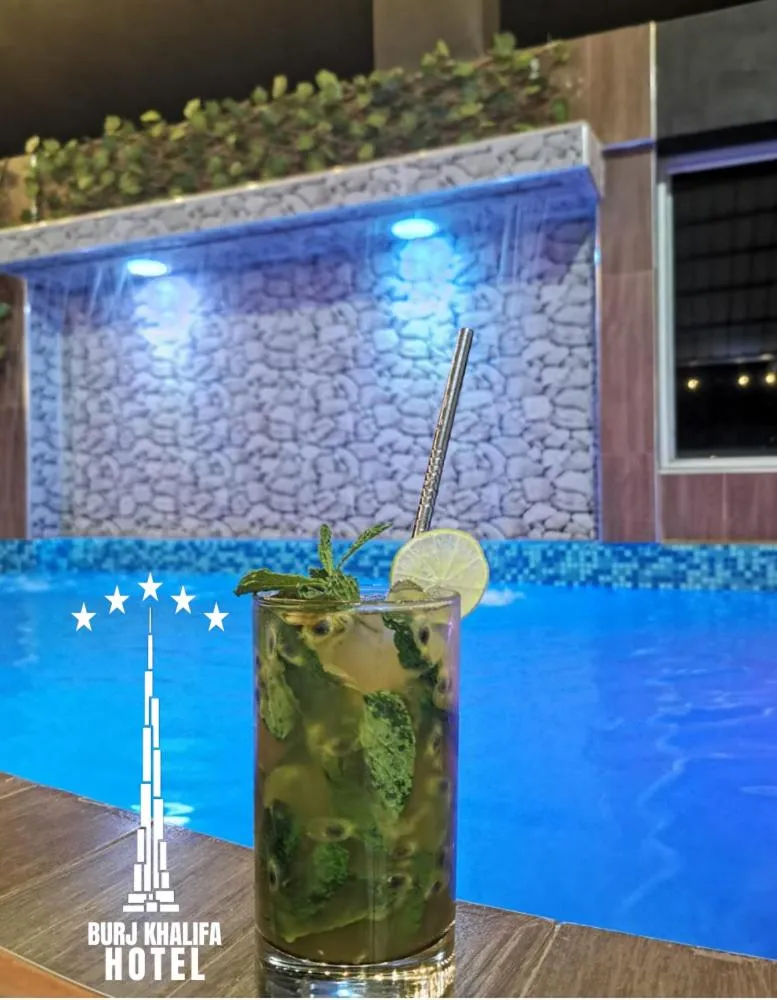 Night in Hotel Burj Khalifa