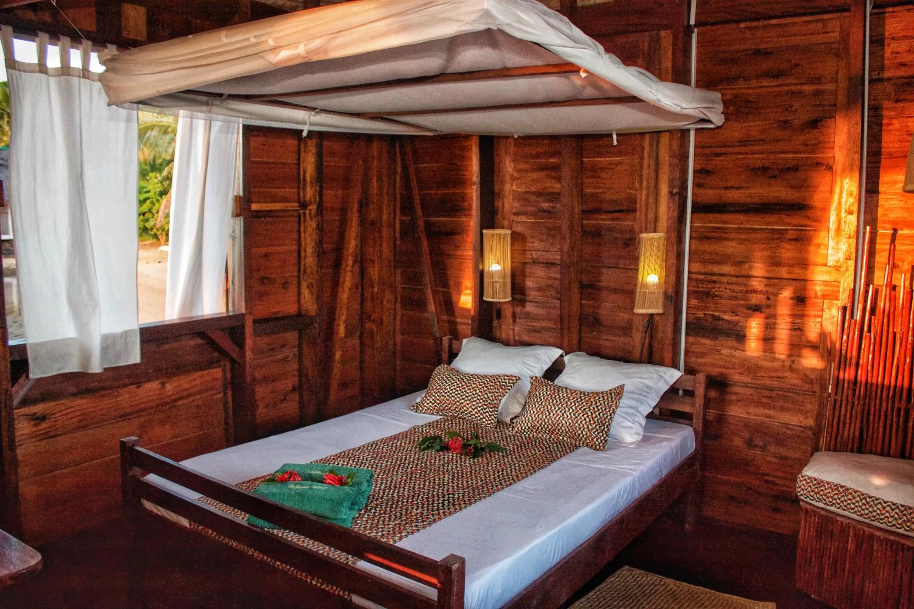 Photo of the whole room, Bed in Lakana Hotel