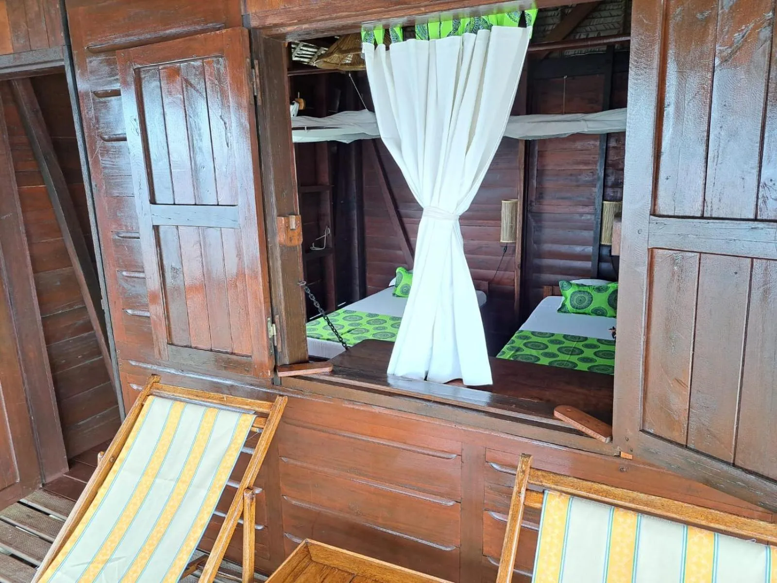 Lakana Hotel