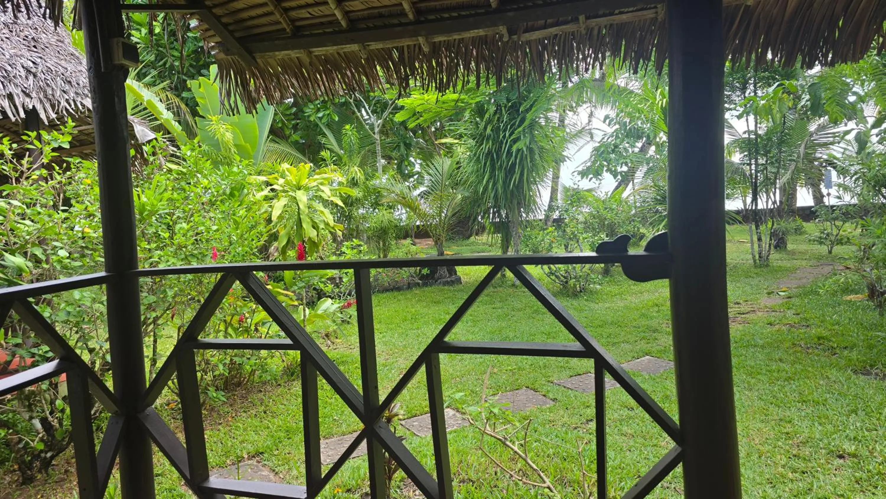 Lakana Hotel