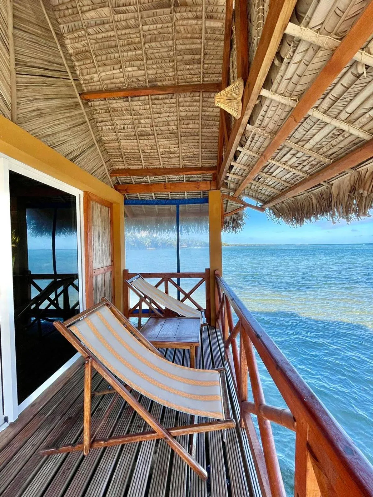 Lakana Hotel