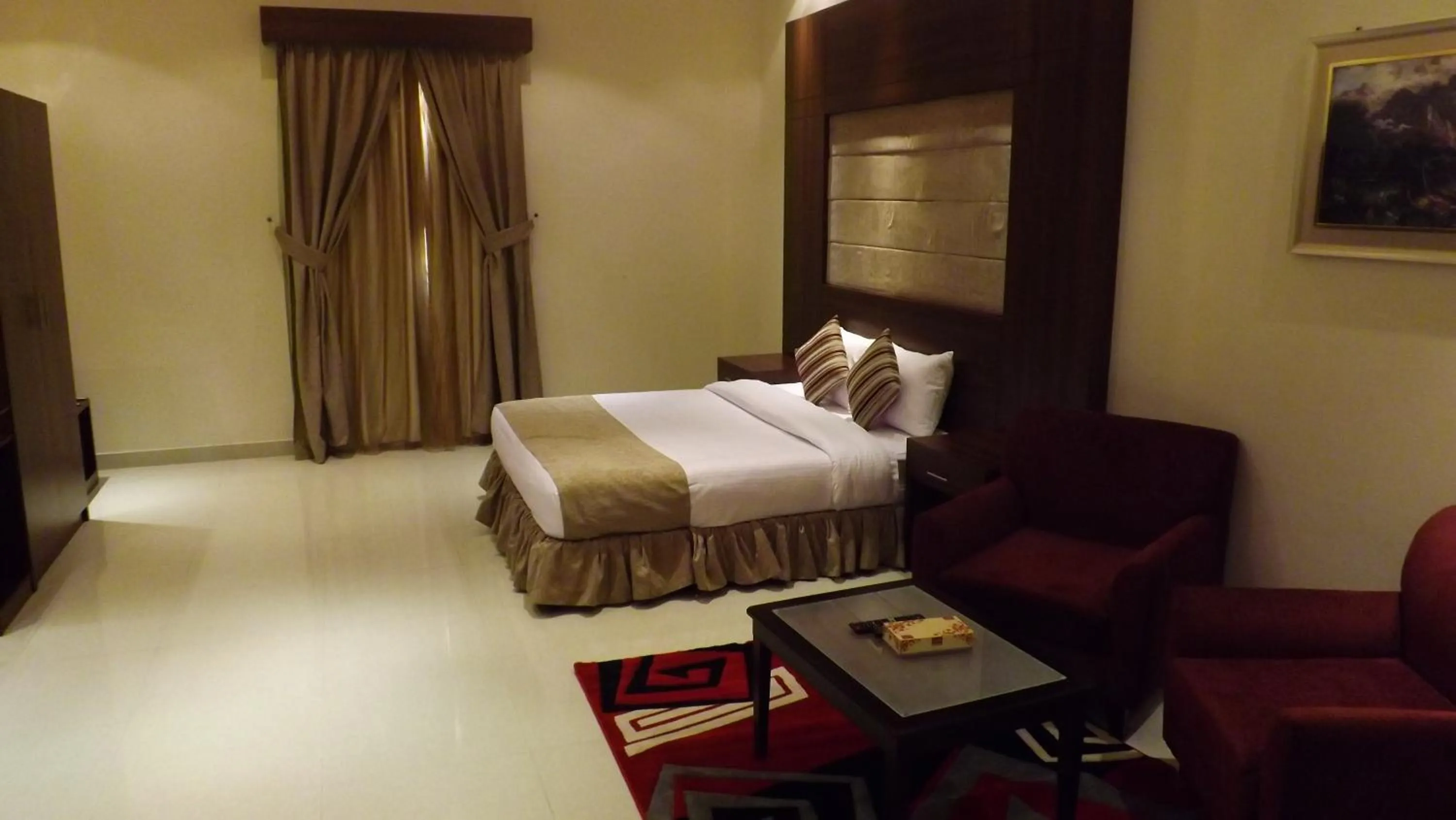 Bed in Taleen Serviced Apartments AlMasif