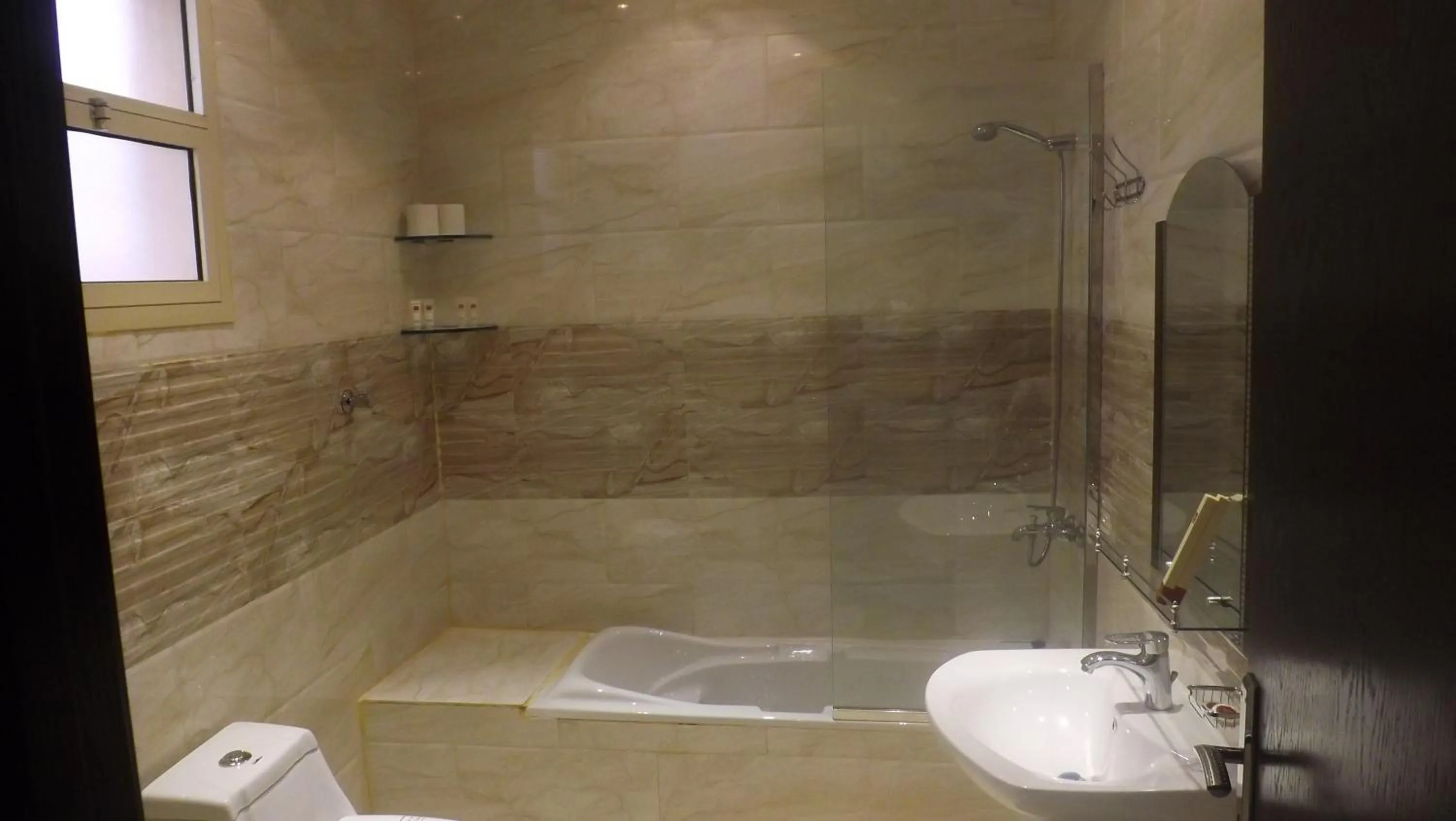 Bathroom in Taleen Serviced Apartments AlMasif