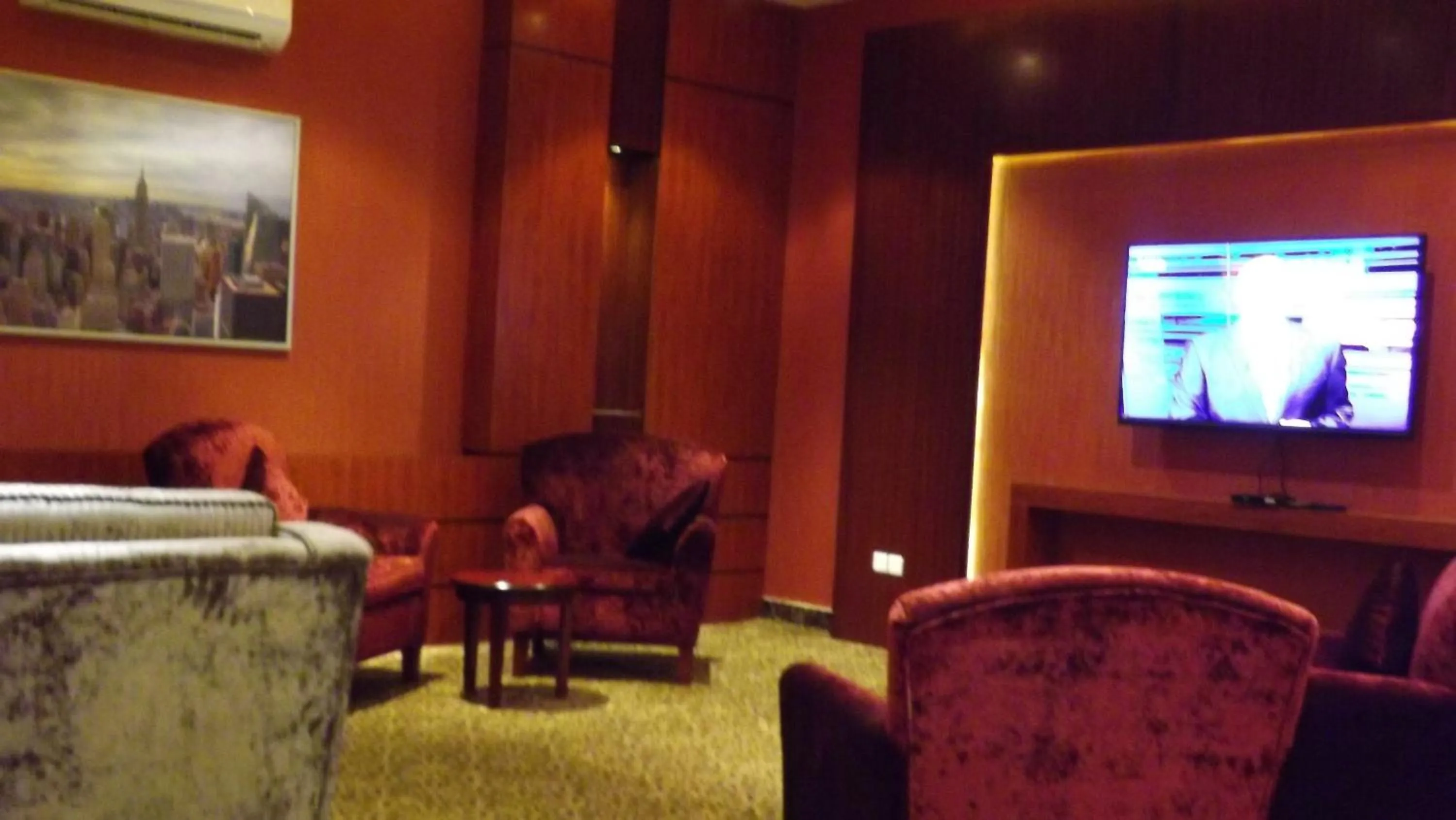 Lobby or reception in Taleen Serviced Apartments AlMasif