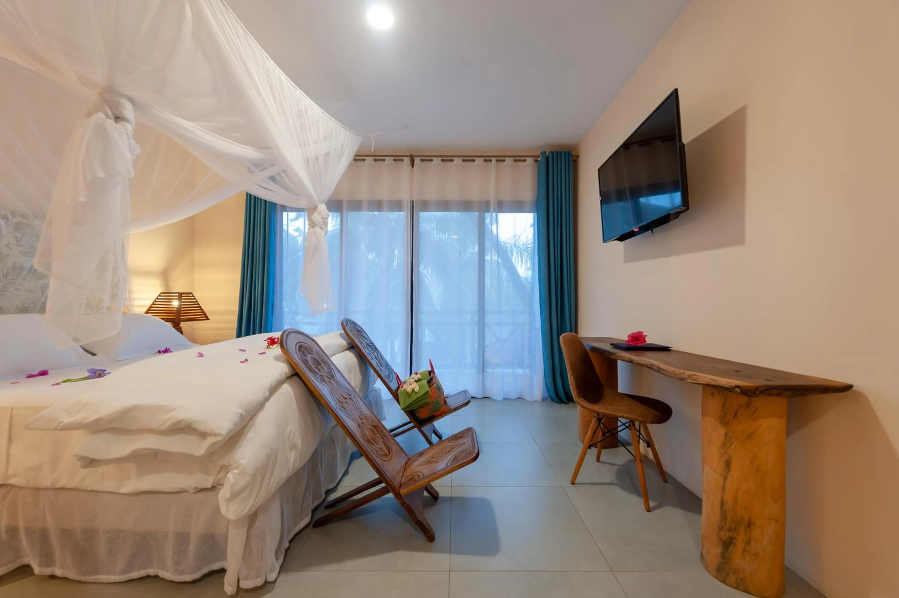 Photo of the whole room, Bed in Nosy Be Hotel & Spa