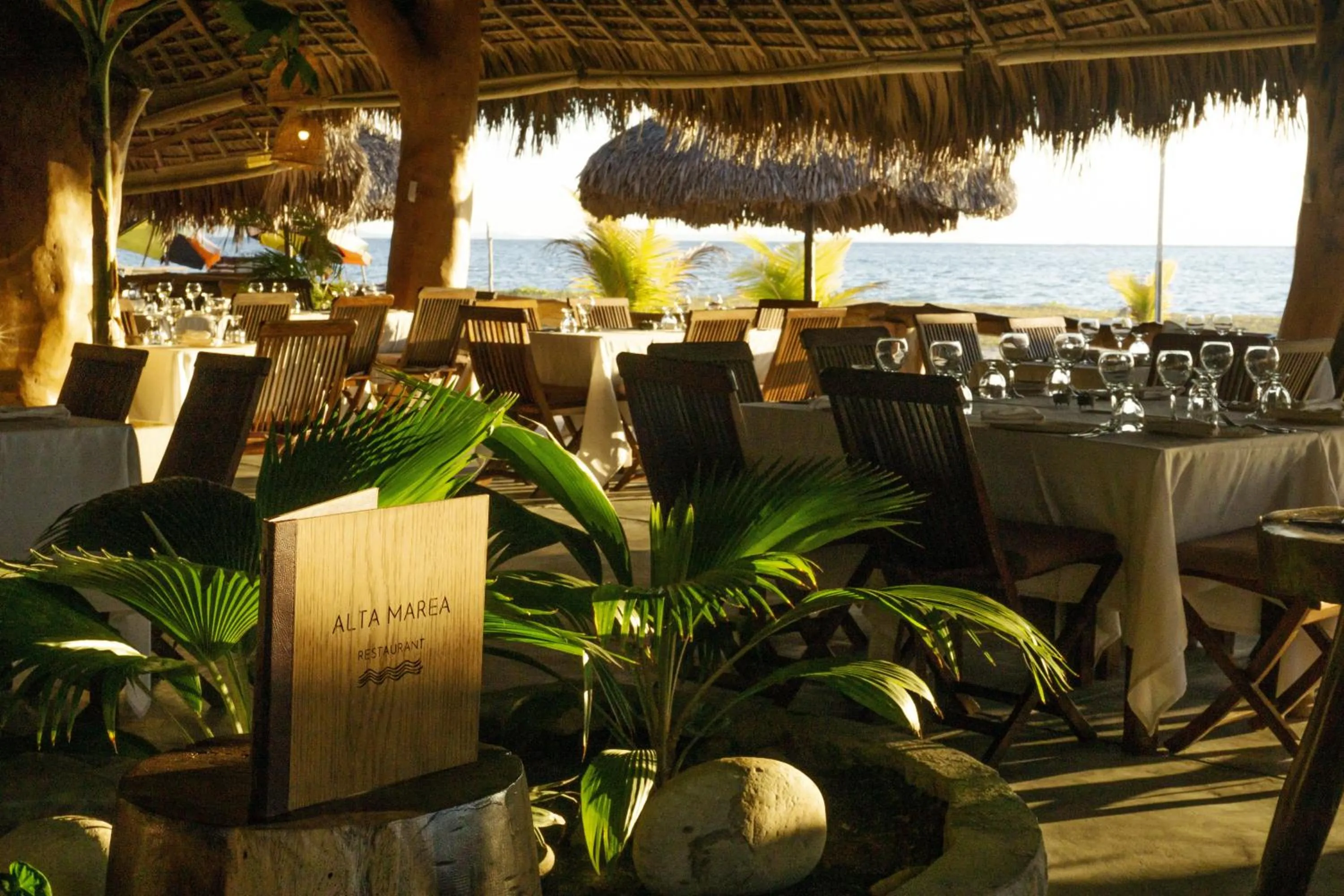 Restaurant/places to eat in Nosy Be Hotel & Spa