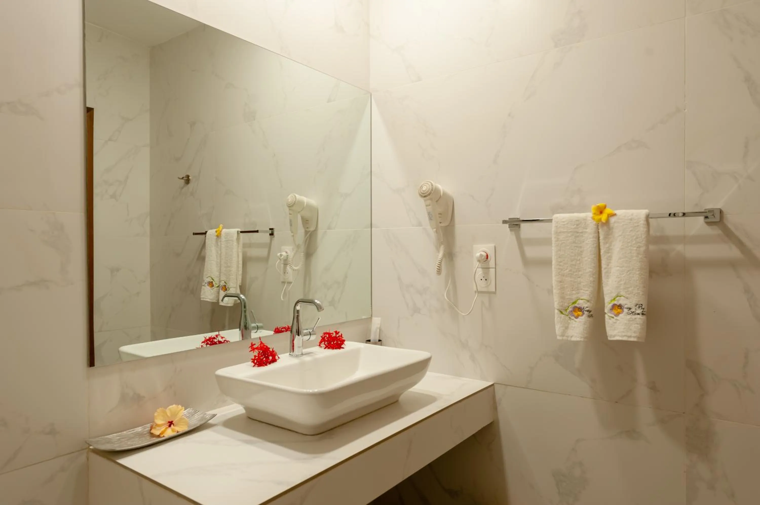 Bathroom in Nosy Be Hotel & Spa