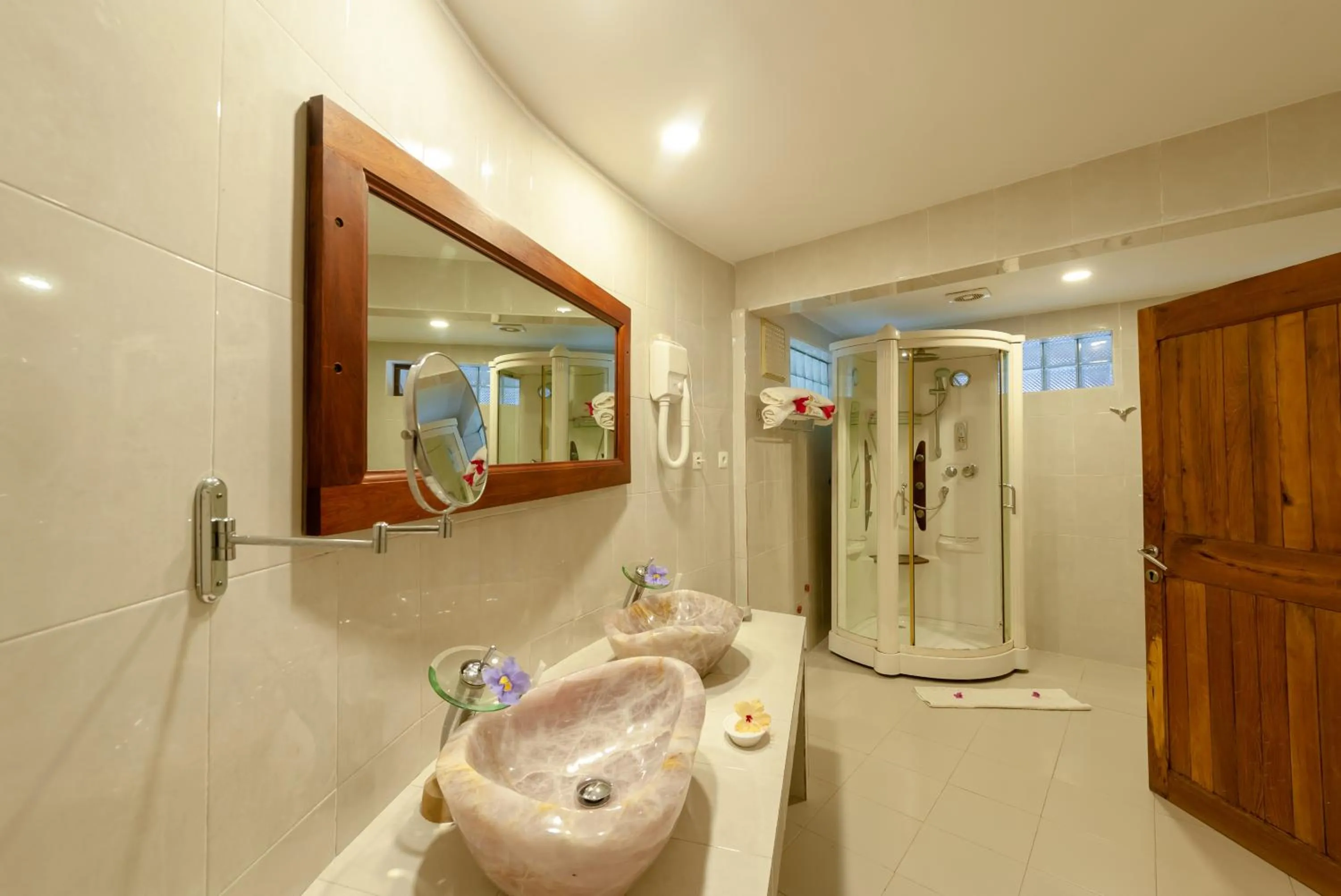 Bathroom in Nosy Be Hotel & Spa