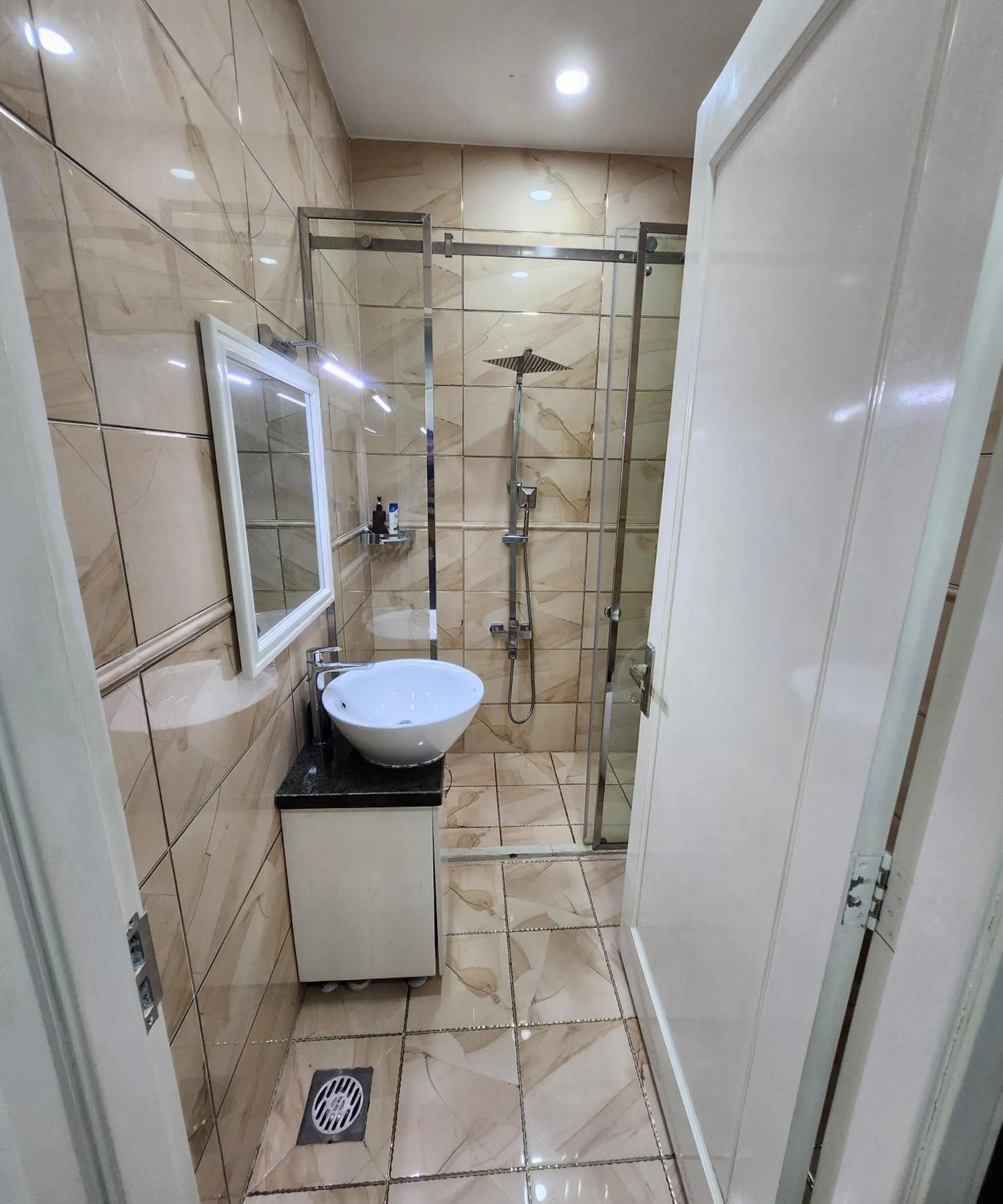 Toilet in BREAKING DAWN- TAEYANG Hotel Phú Quốc