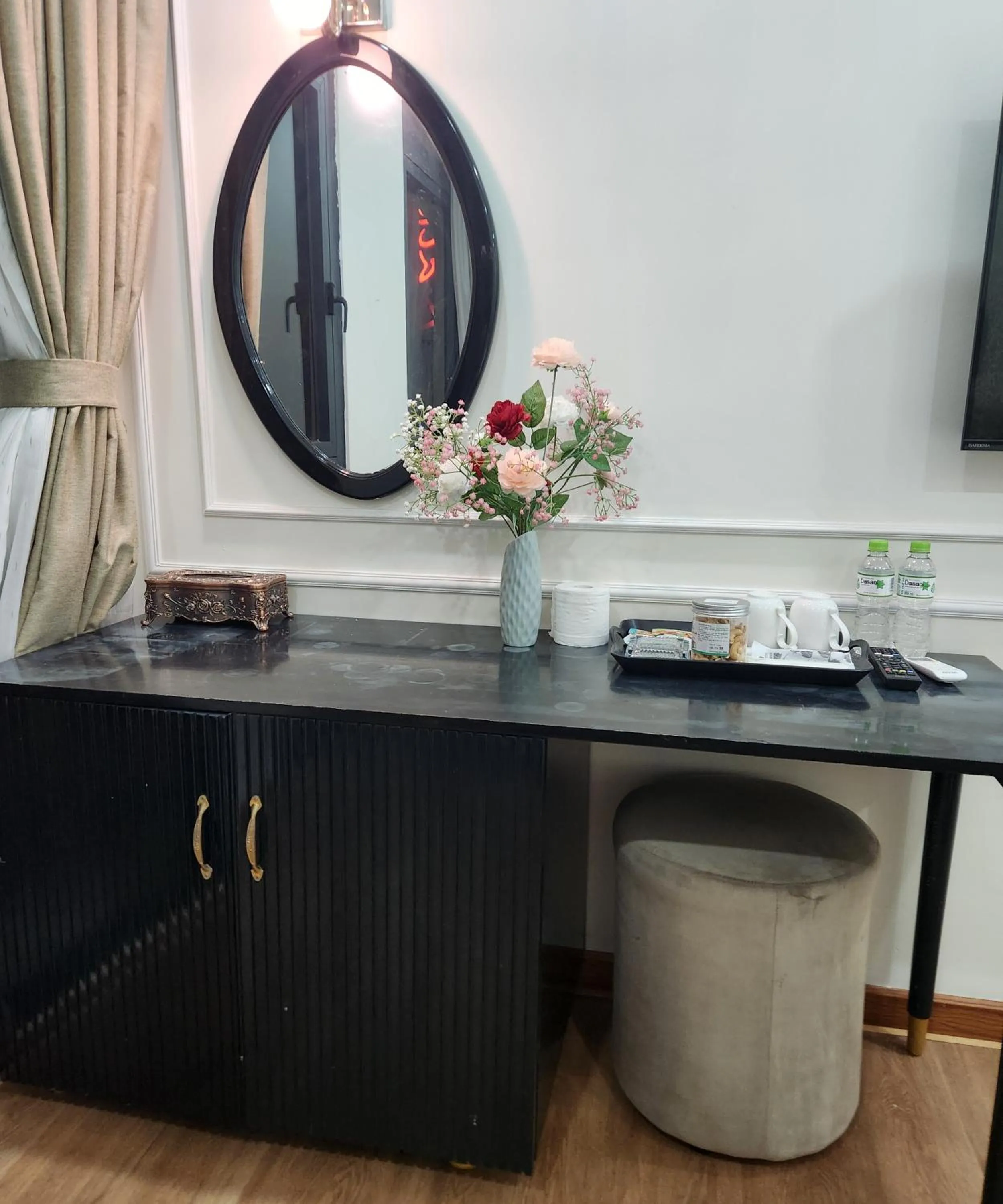 BREAKING DAWN- TAEYANG Hotel Phú Quốc