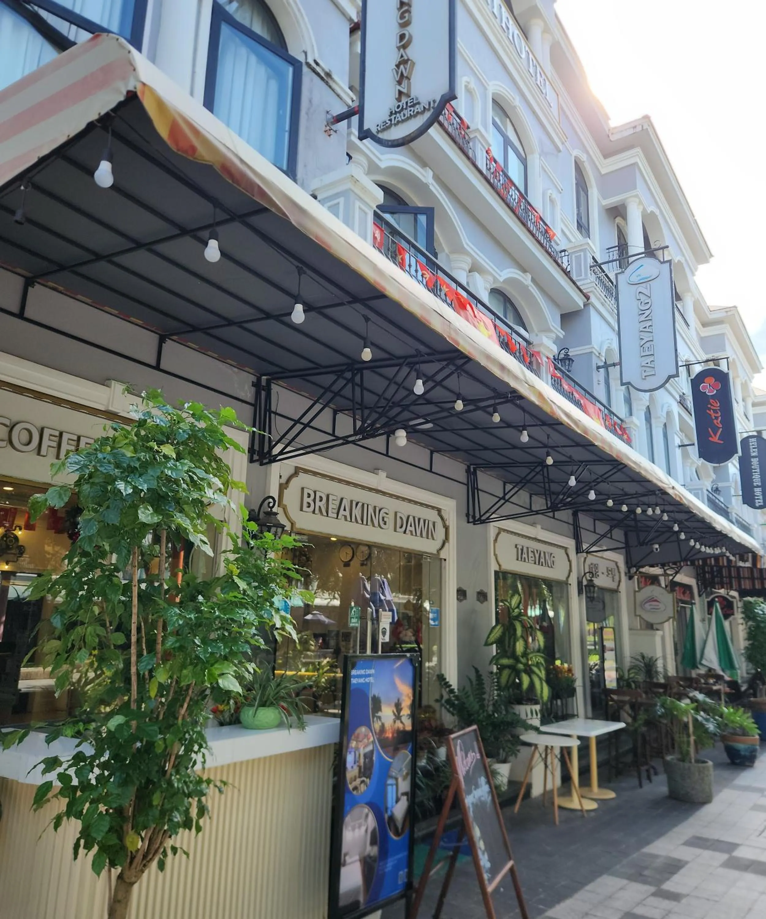 Property building in BREAKING DAWN- TAEYANG Hotel Phú Quốc