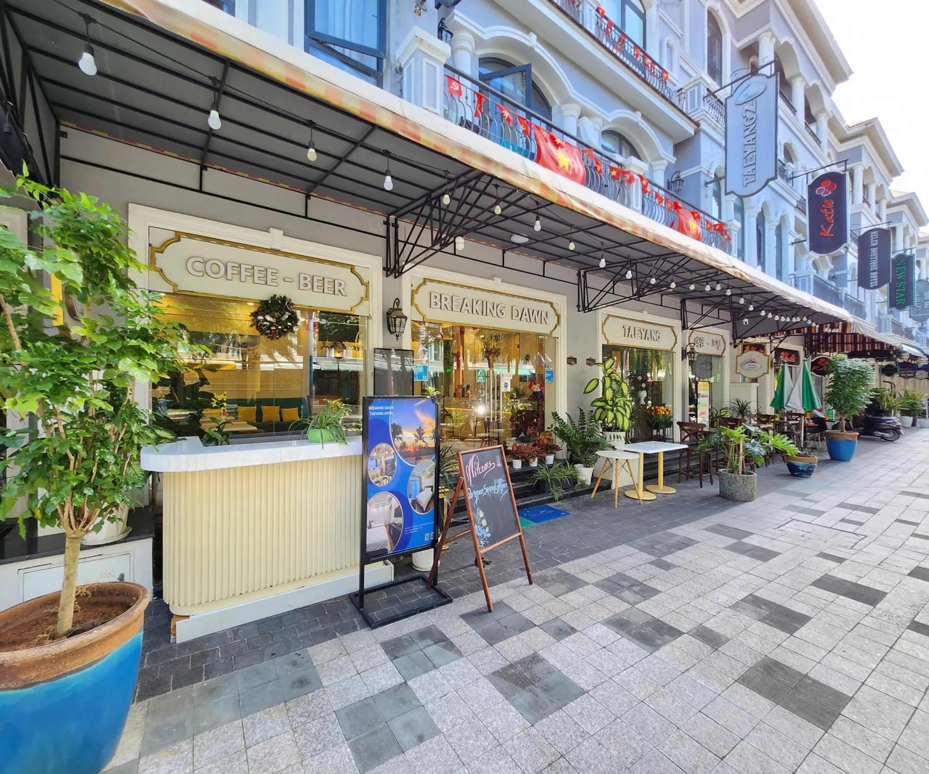 Property building in BREAKING DAWN- TAEYANG Hotel Phú Quốc