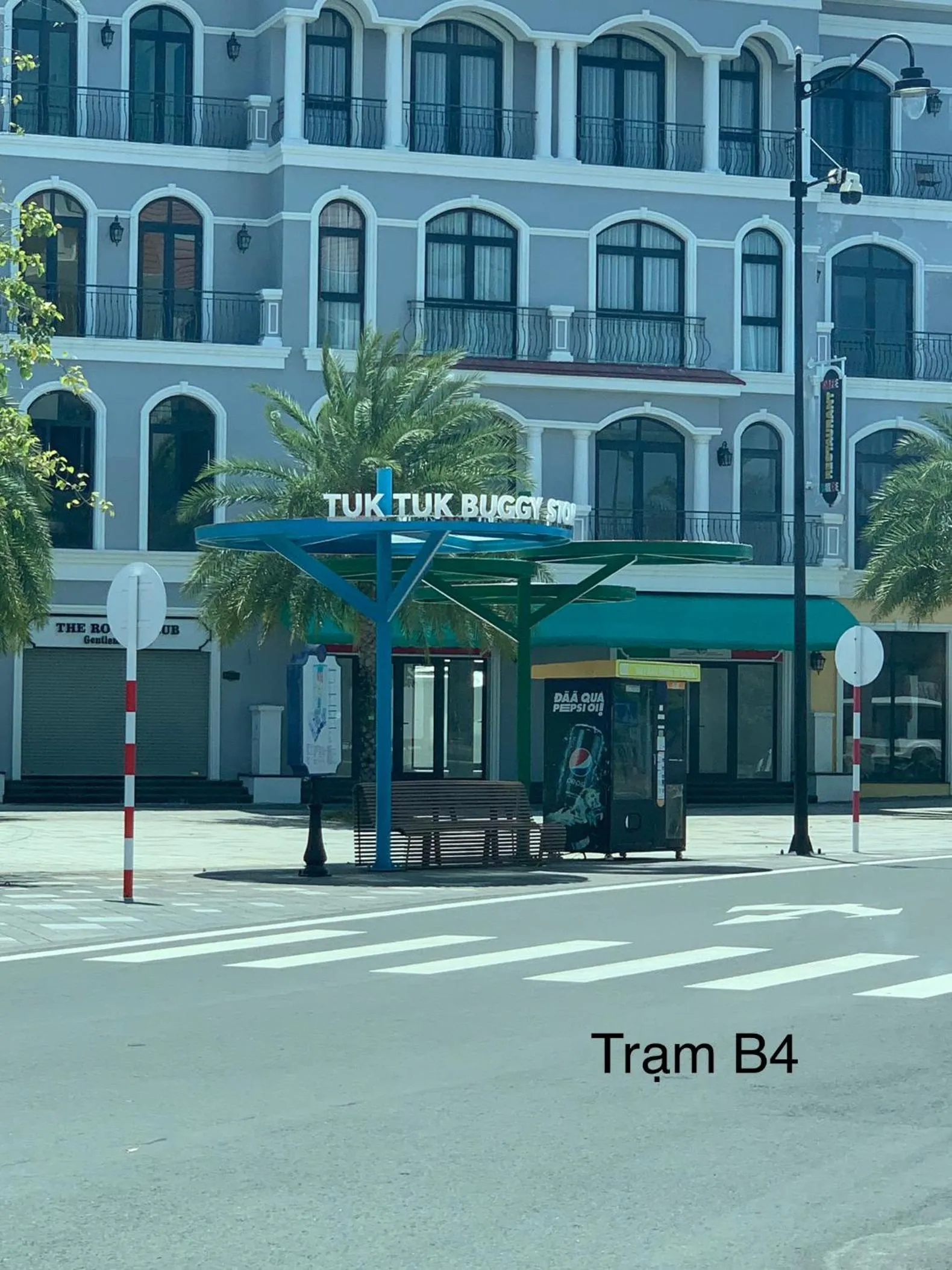 BREAKING DAWN- TAEYANG Hotel Phú Quốc