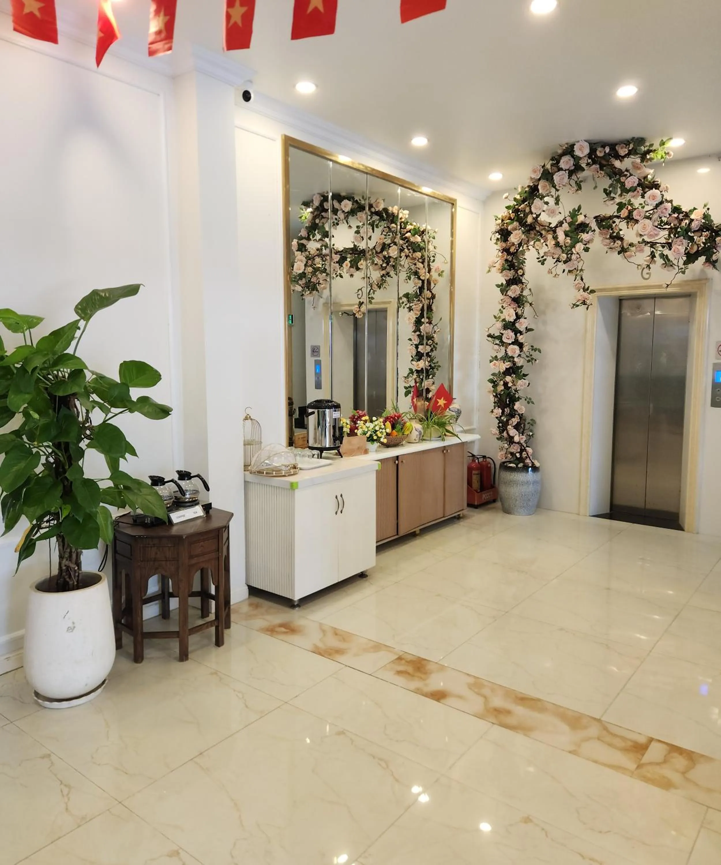 elevator in BREAKING DAWN- TAEYANG Hotel Phú Quốc