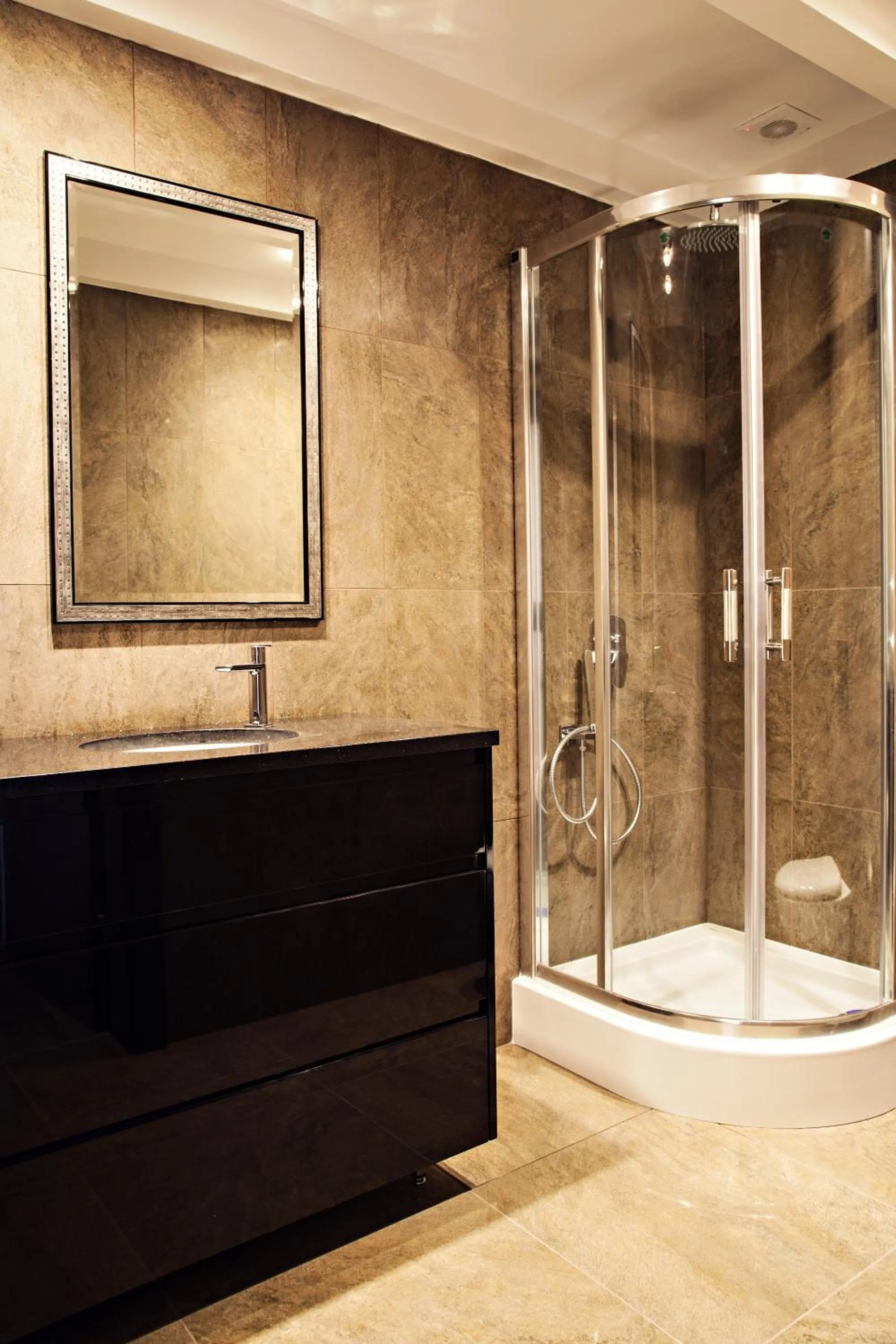 Bathroom in Four Winds