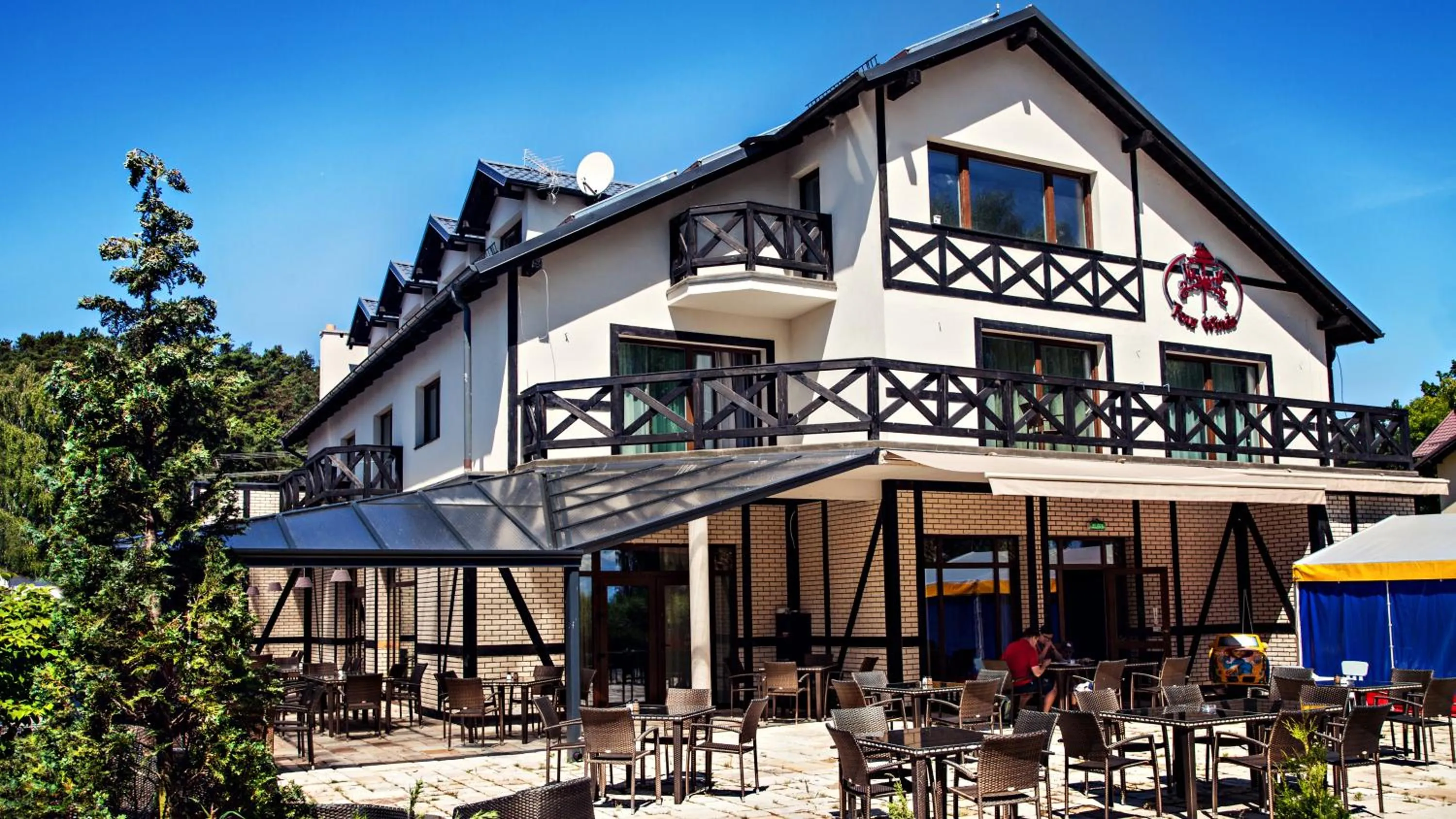 Facade/entrance in Four Winds