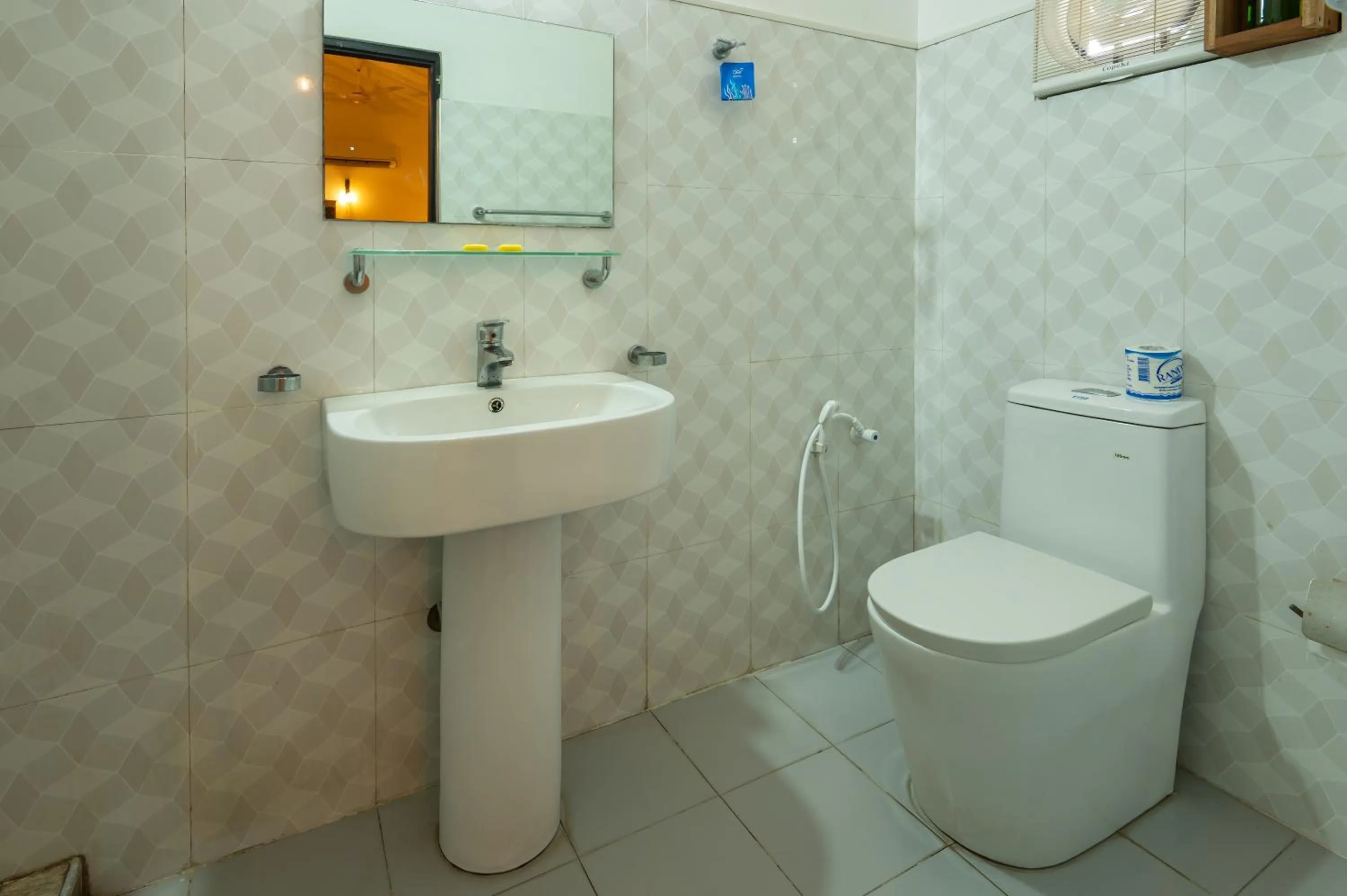 Bathroom in The Empyrean Airport Transit Hotel