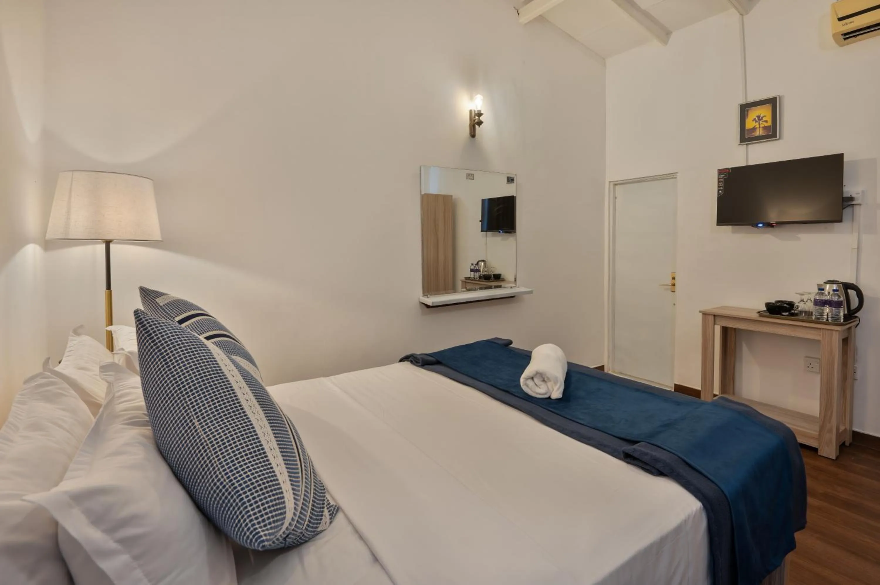 Bed in The Empyrean Airport Transit Hotel