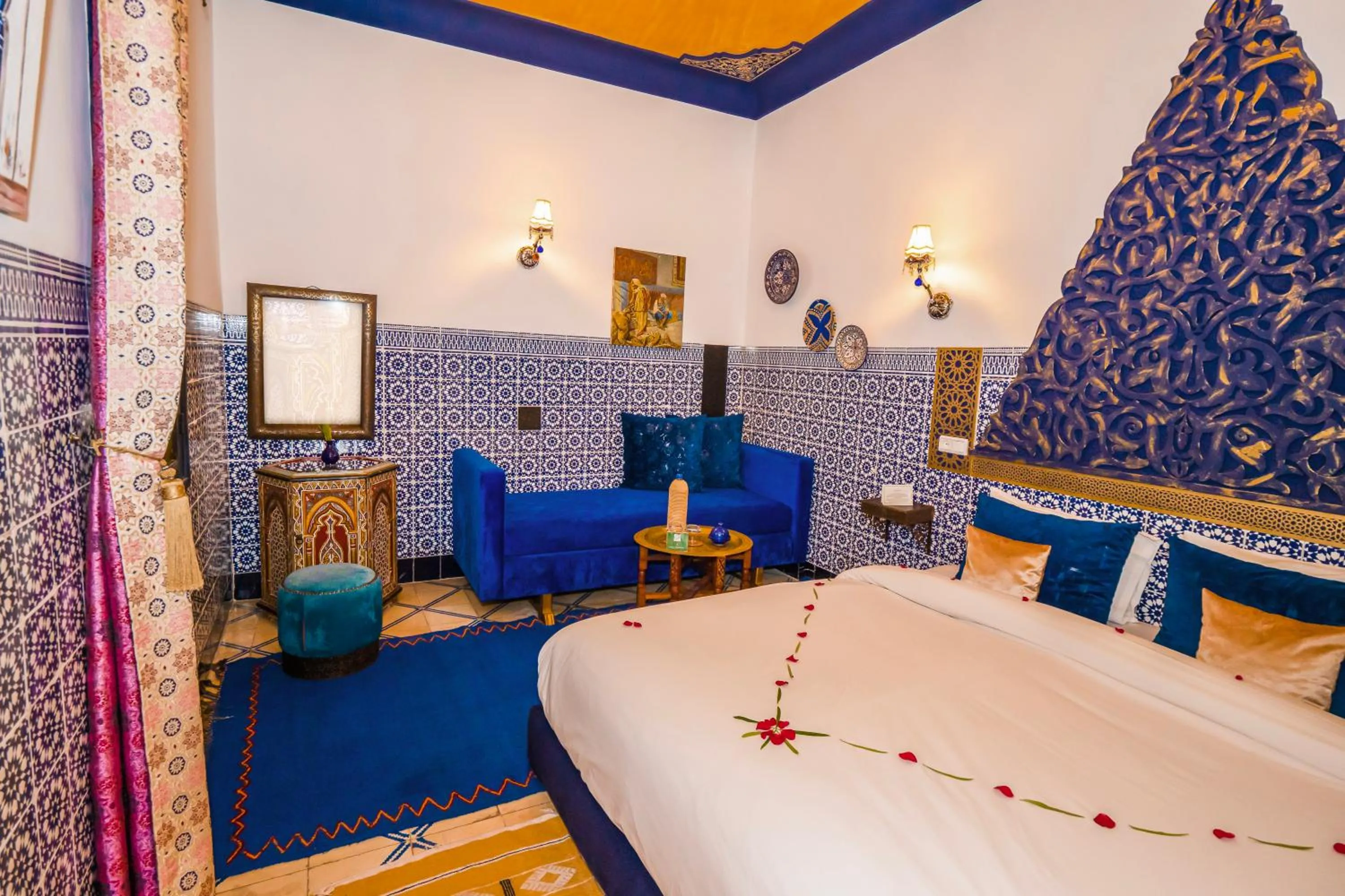 Bed in Riad Nouceiba Marrakech