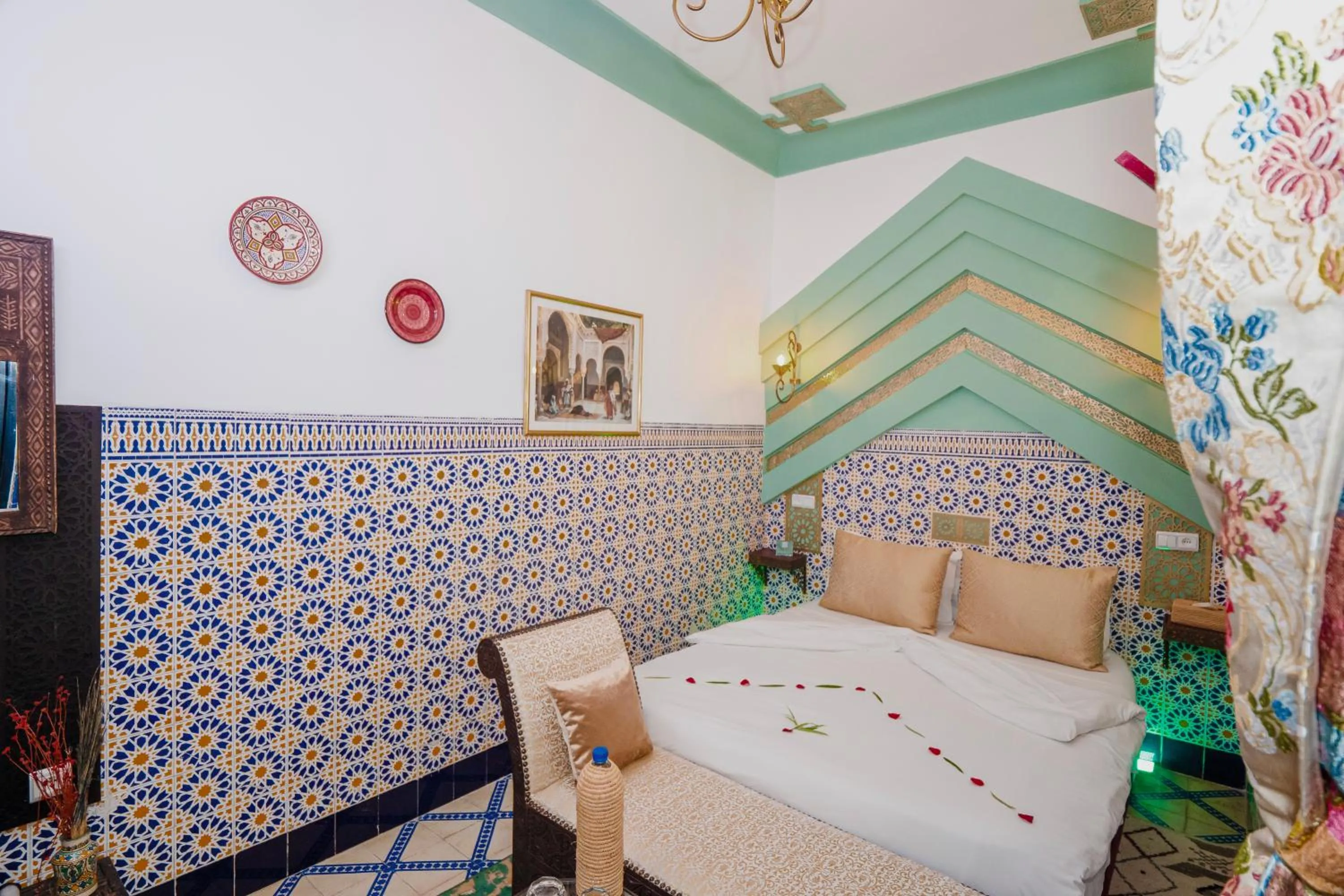 Photo of the whole room, Bed in Riad Nouceiba Marrakech