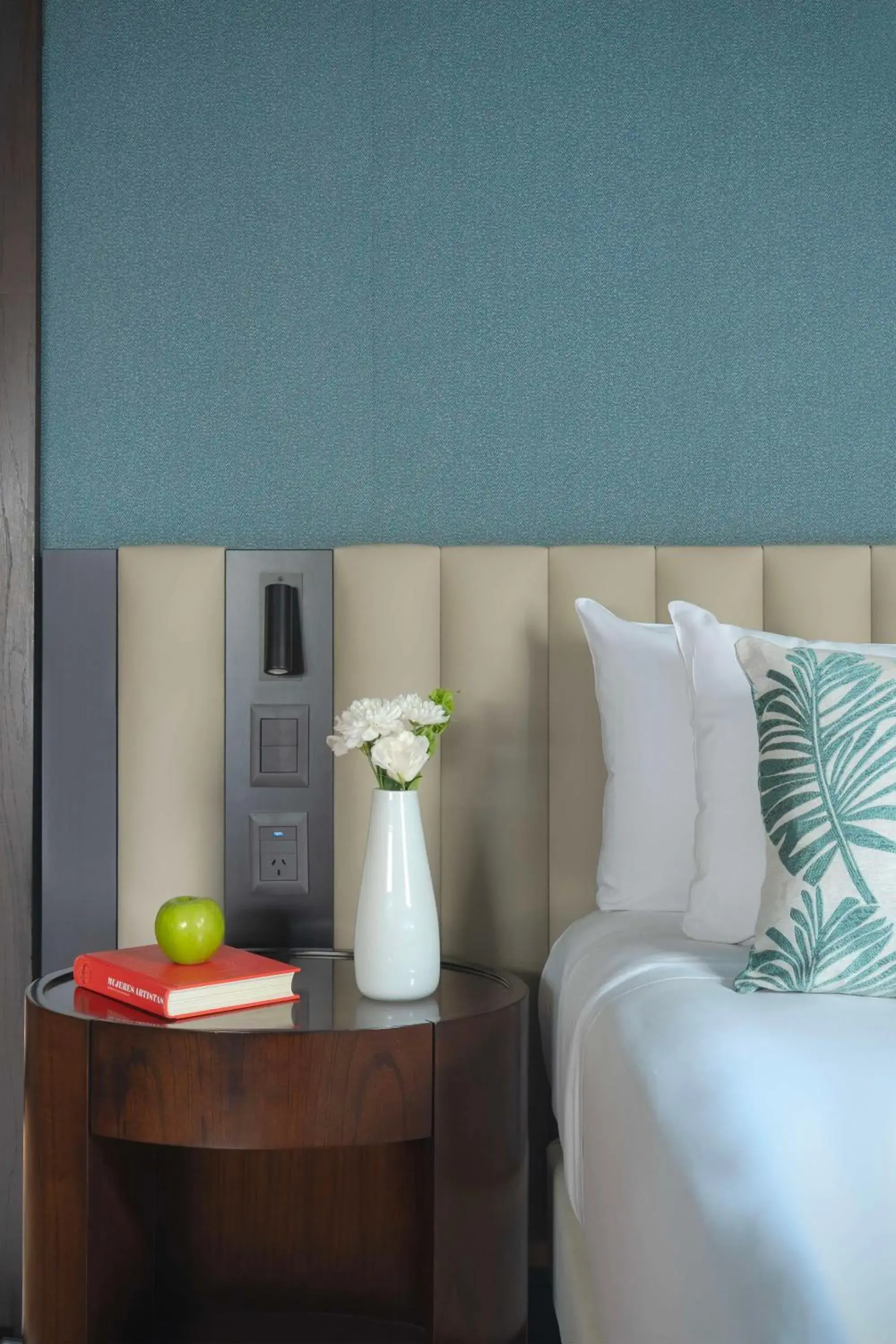 Bedroom, Bed in NH Collection Buenos Aires Lancaster Bedroom, Bed in NH Collection Buenos Aires Lancaster