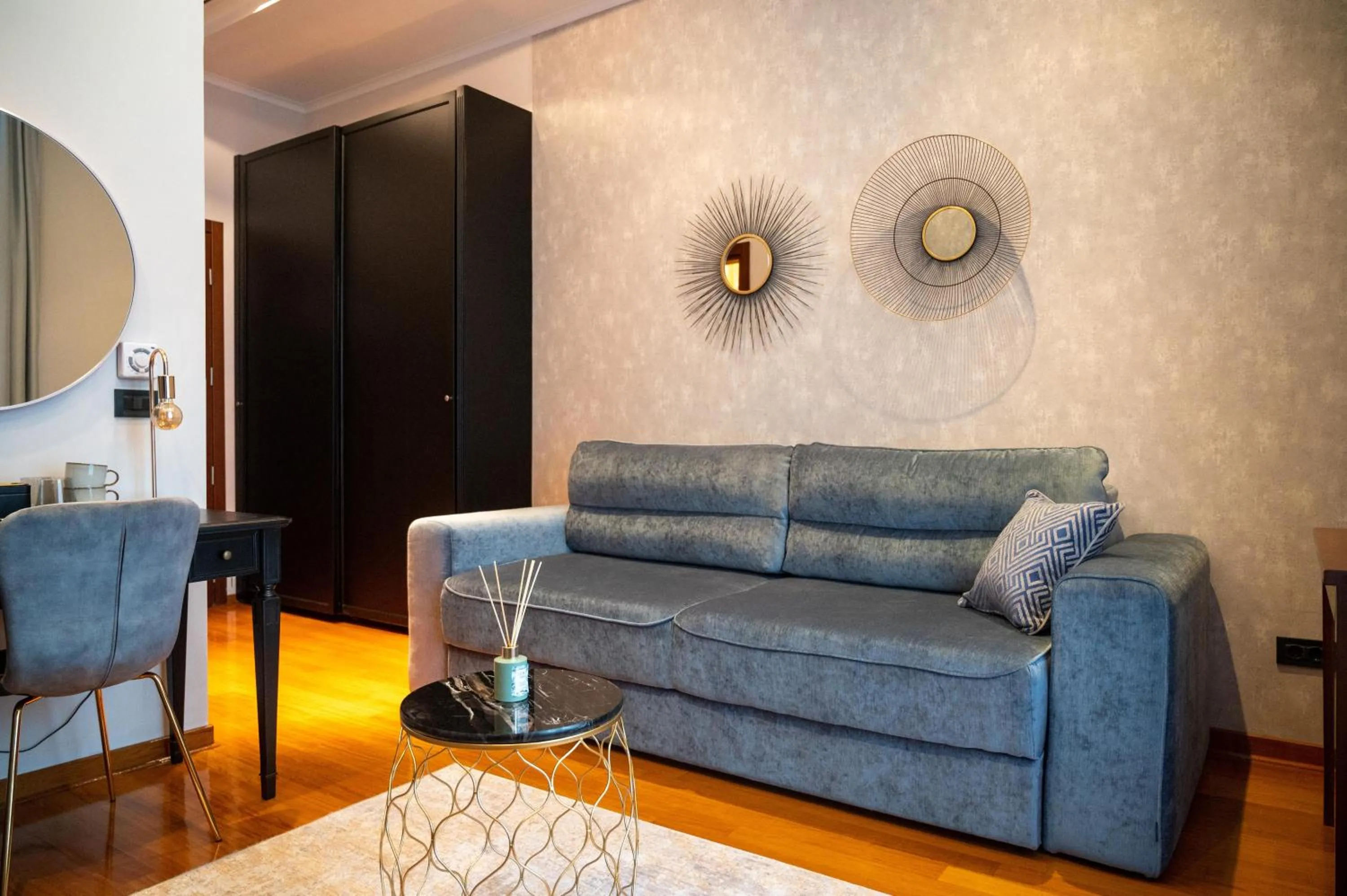 Living room in NATALI Luxury suites PARKING