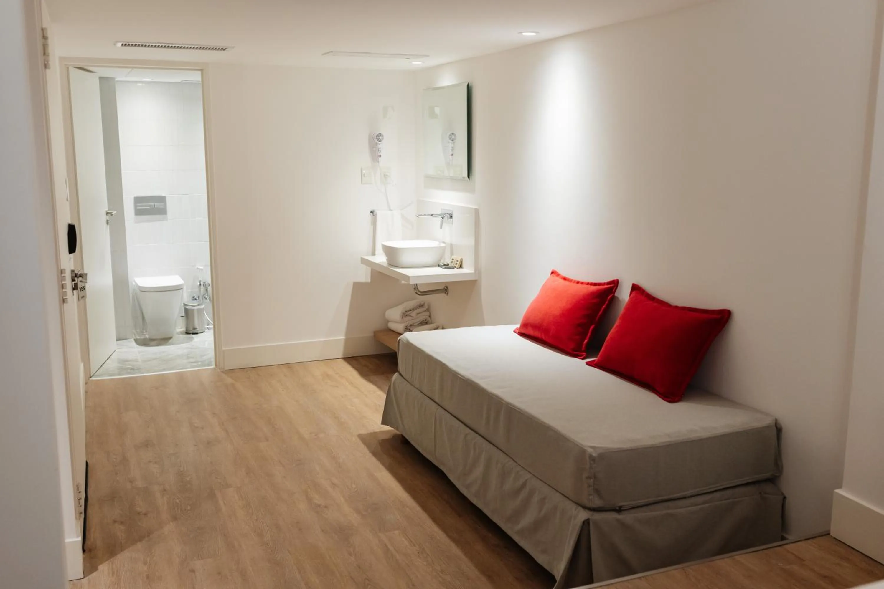 Bathroom, Bed in Vain Boutique Hotel