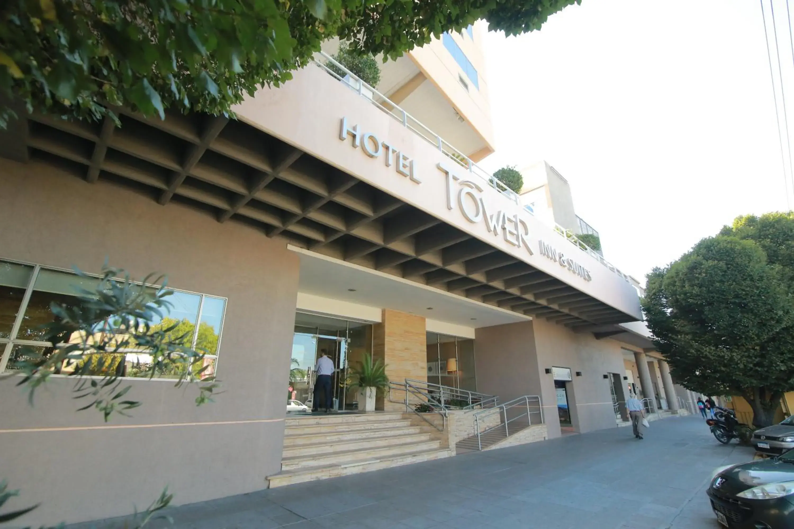 Facade/entrance in Hotel Tower Inn & Suites Facade/entrance in Hotel Tower Inn & Suites