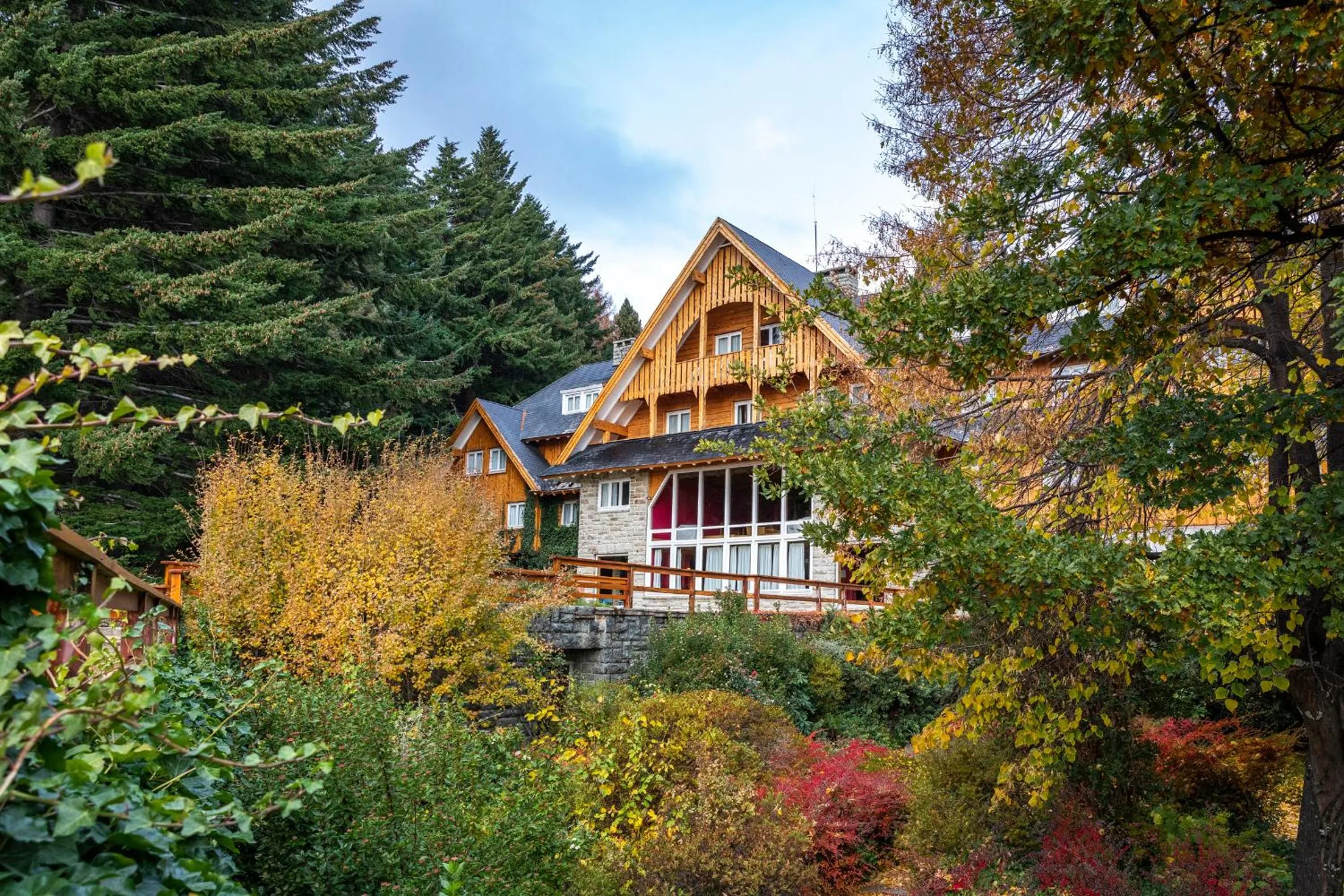 Property building in Hotel Tunquelén
