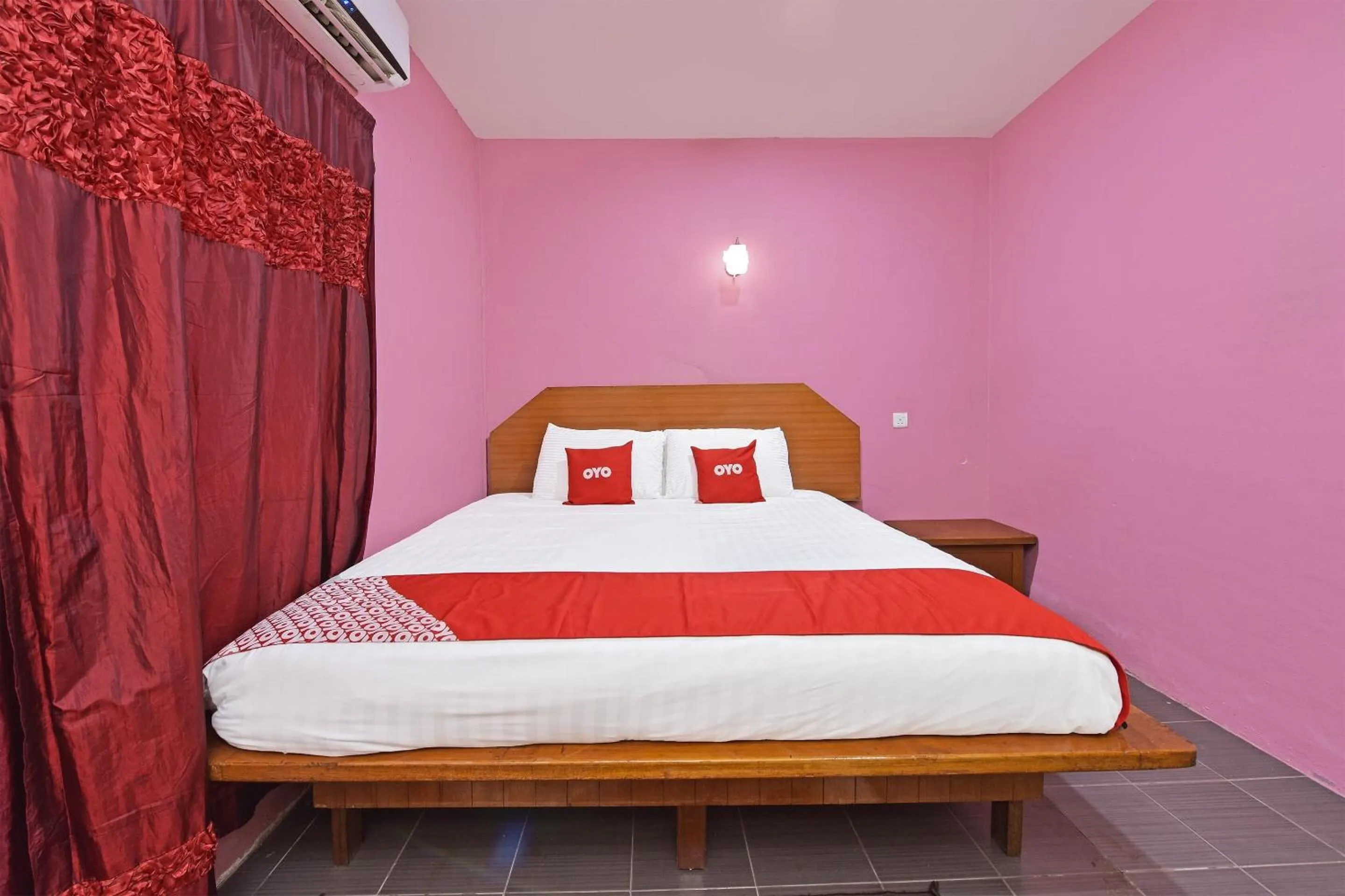 Bedroom, Bed in Hotel O Awan Biru Motel