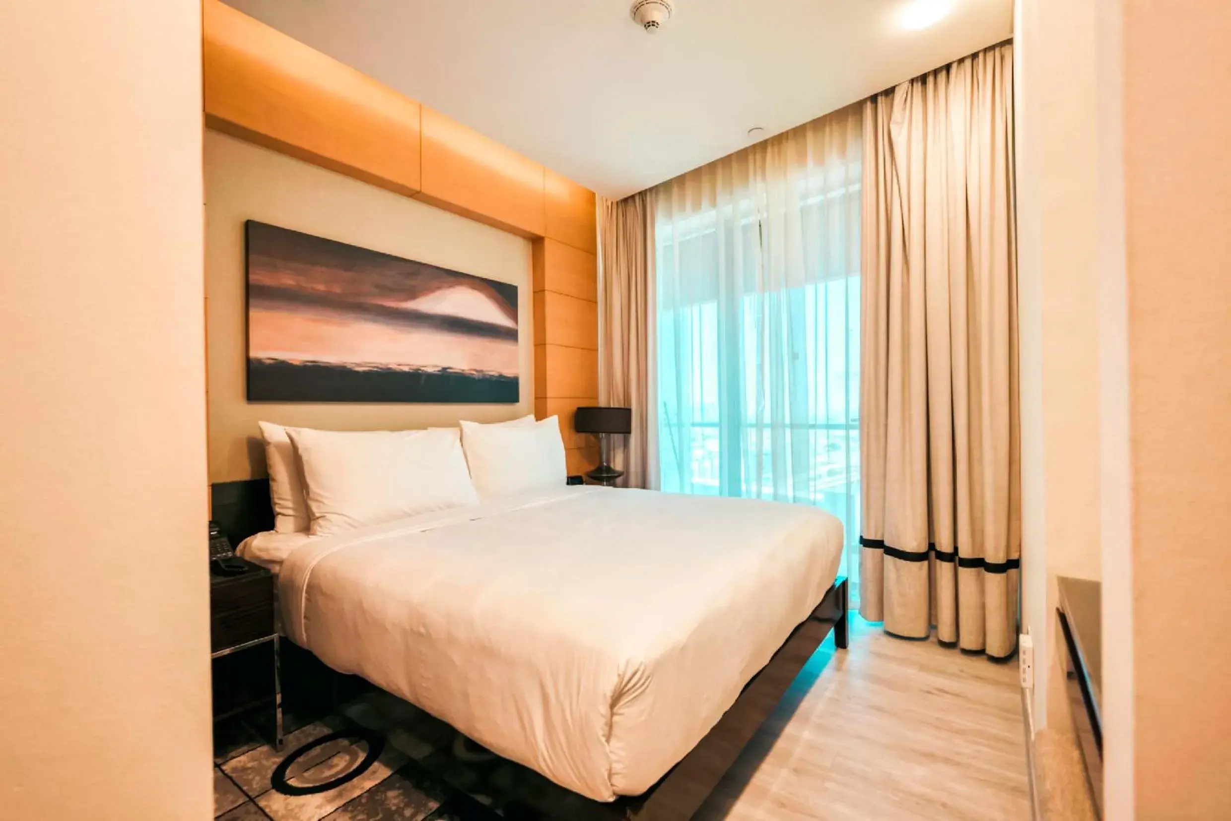 One-Bedroom Apartment in Emaar Fashion Avenue one bedroom - Formerly Address Dubai Mall Four Apple Holiday Homes One-Bedroom Apartment in Emaar Fashion Avenue one bedroom - Formerly Address Dubai Mall Four Apple Holiday Homes