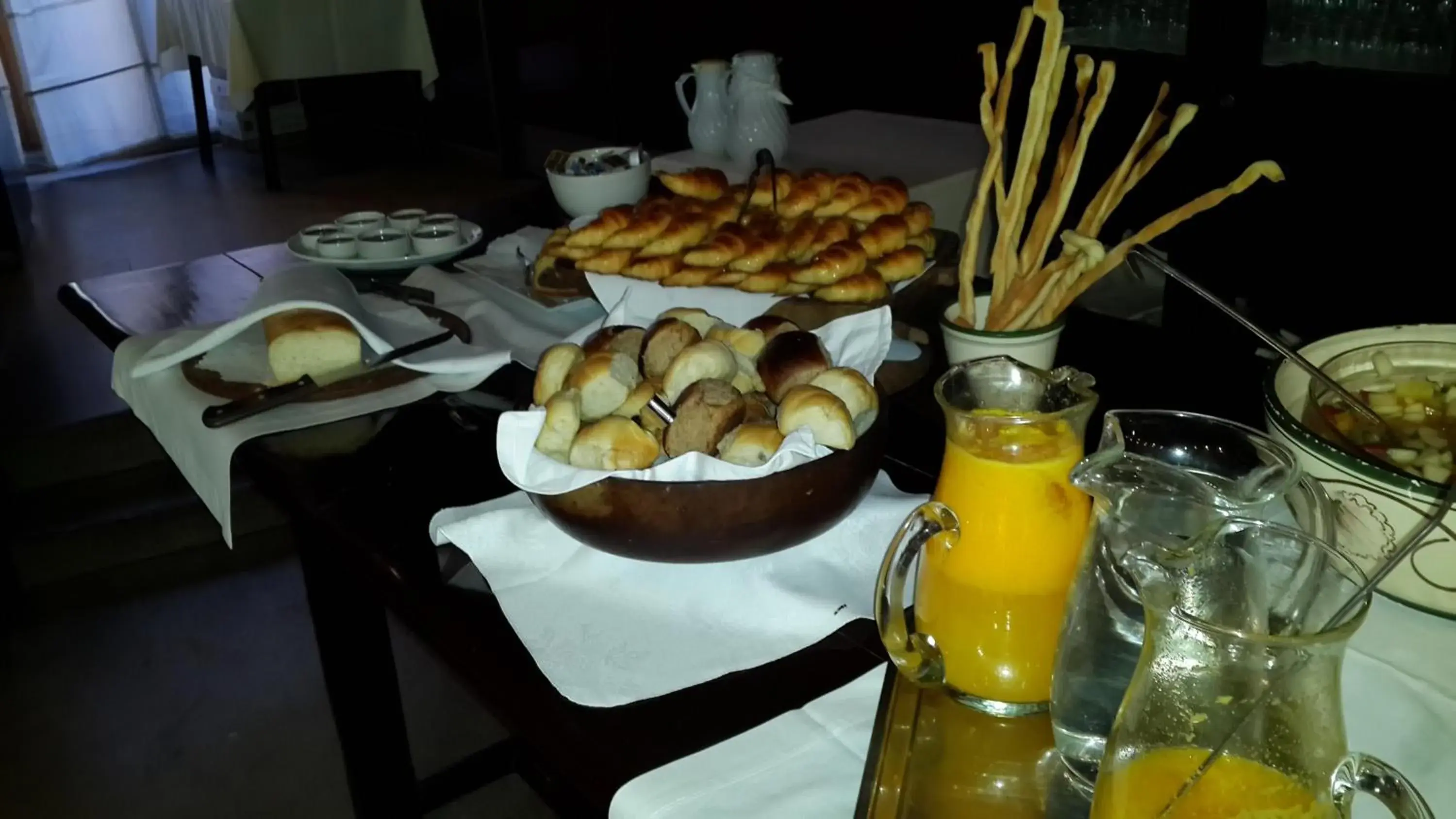 Buffet breakfast in Hotel del Bosque Buffet breakfast in Hotel del Bosque