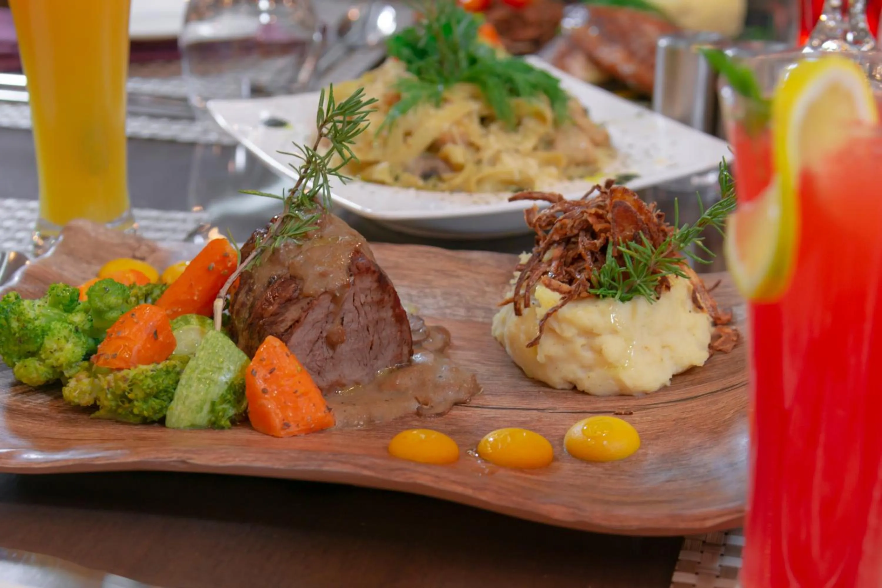 Food and drinks in Petra Elite Hotel