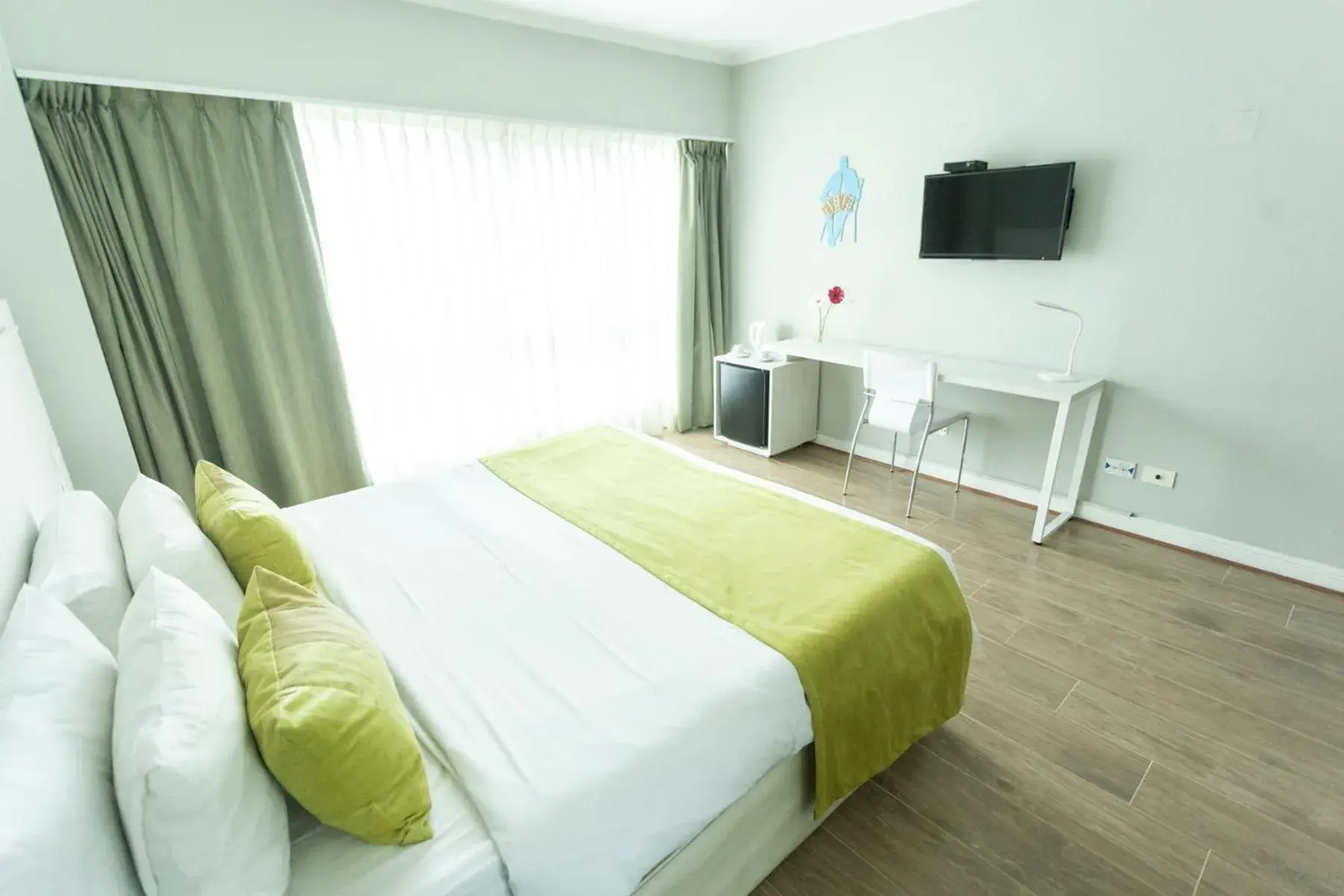 Photo of the whole room, Bed in Pestana Buenos Aires Photo of the whole room, Bed in Pestana Buenos Aires