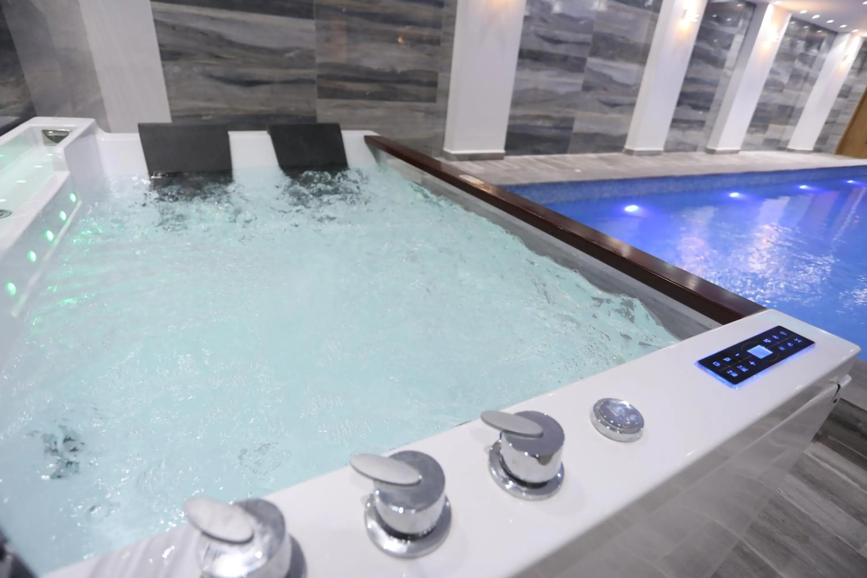 Swimming pool in Turquoise Hotel