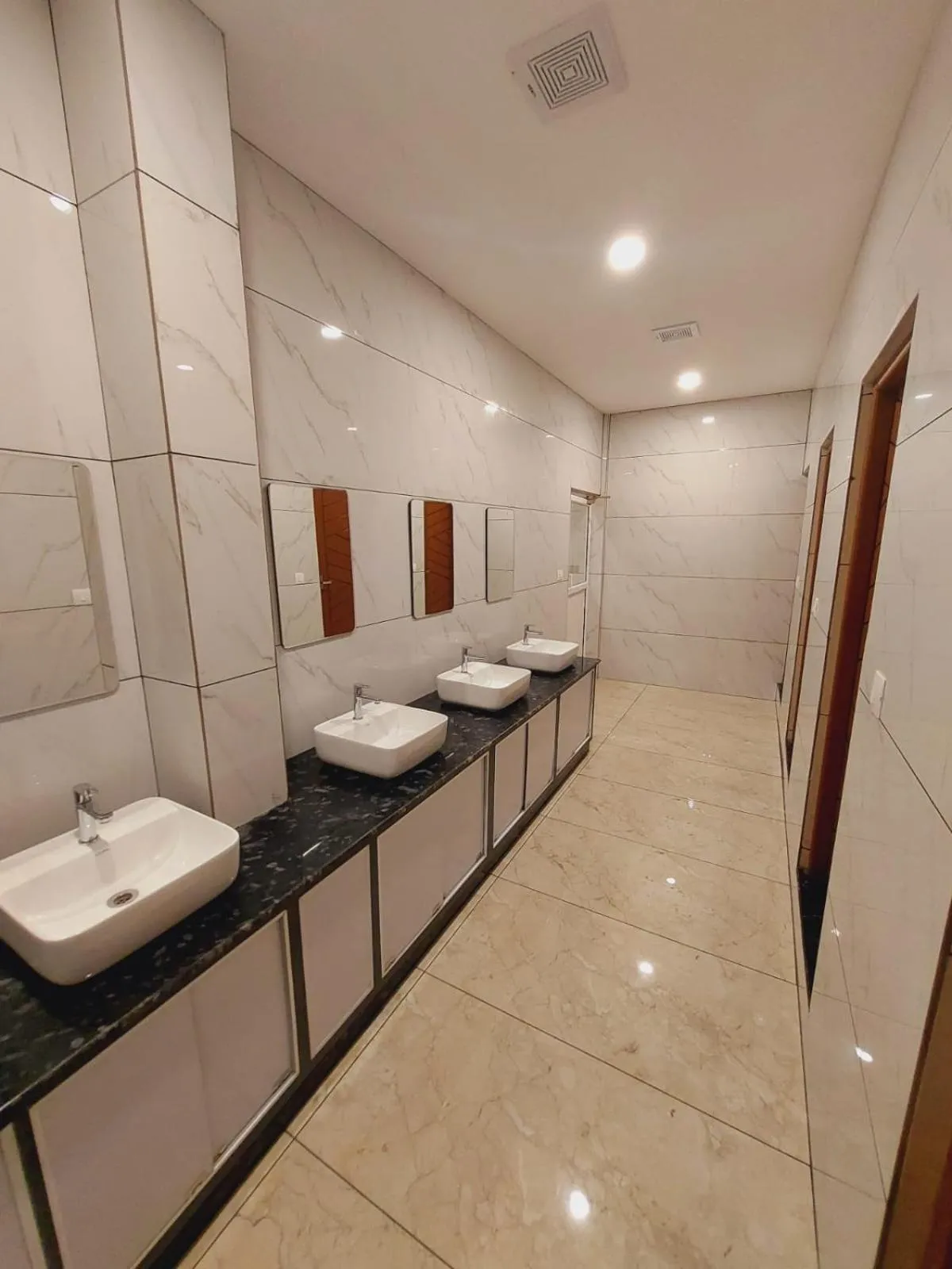 Toilet in Mistica Munnar