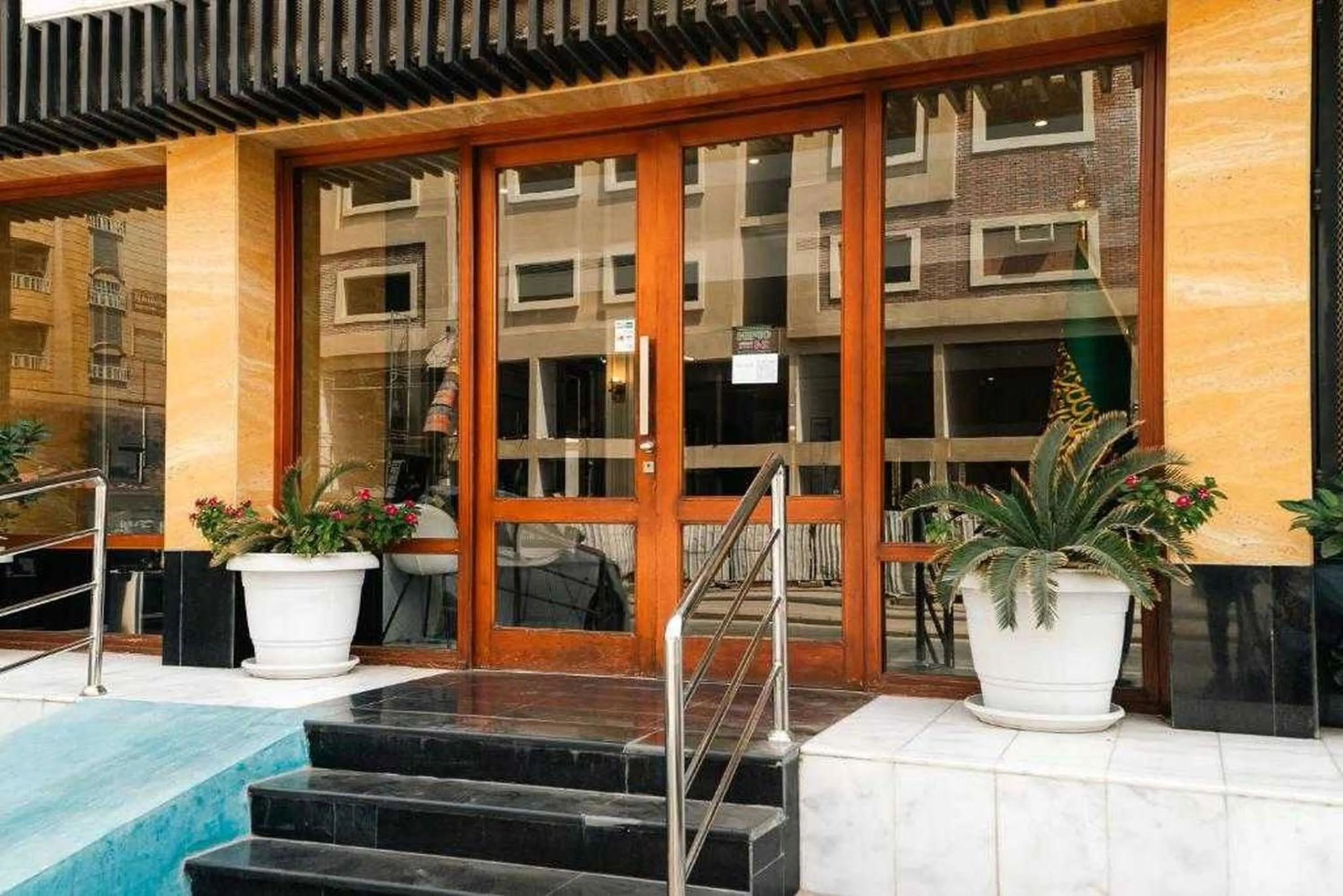 Facade/entrance in Sunday Gateway Jeddah Formerly Beach Garden Hotel