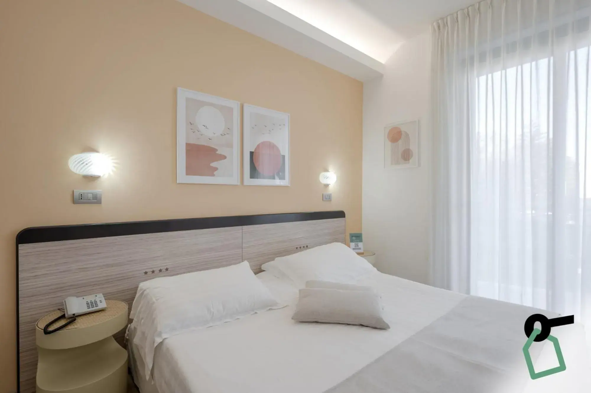 Bedroom, Bed in HOTIDAY Room Collection - Giulianova Bedroom, Bed in HOTIDAY Room Collection - Giulianova