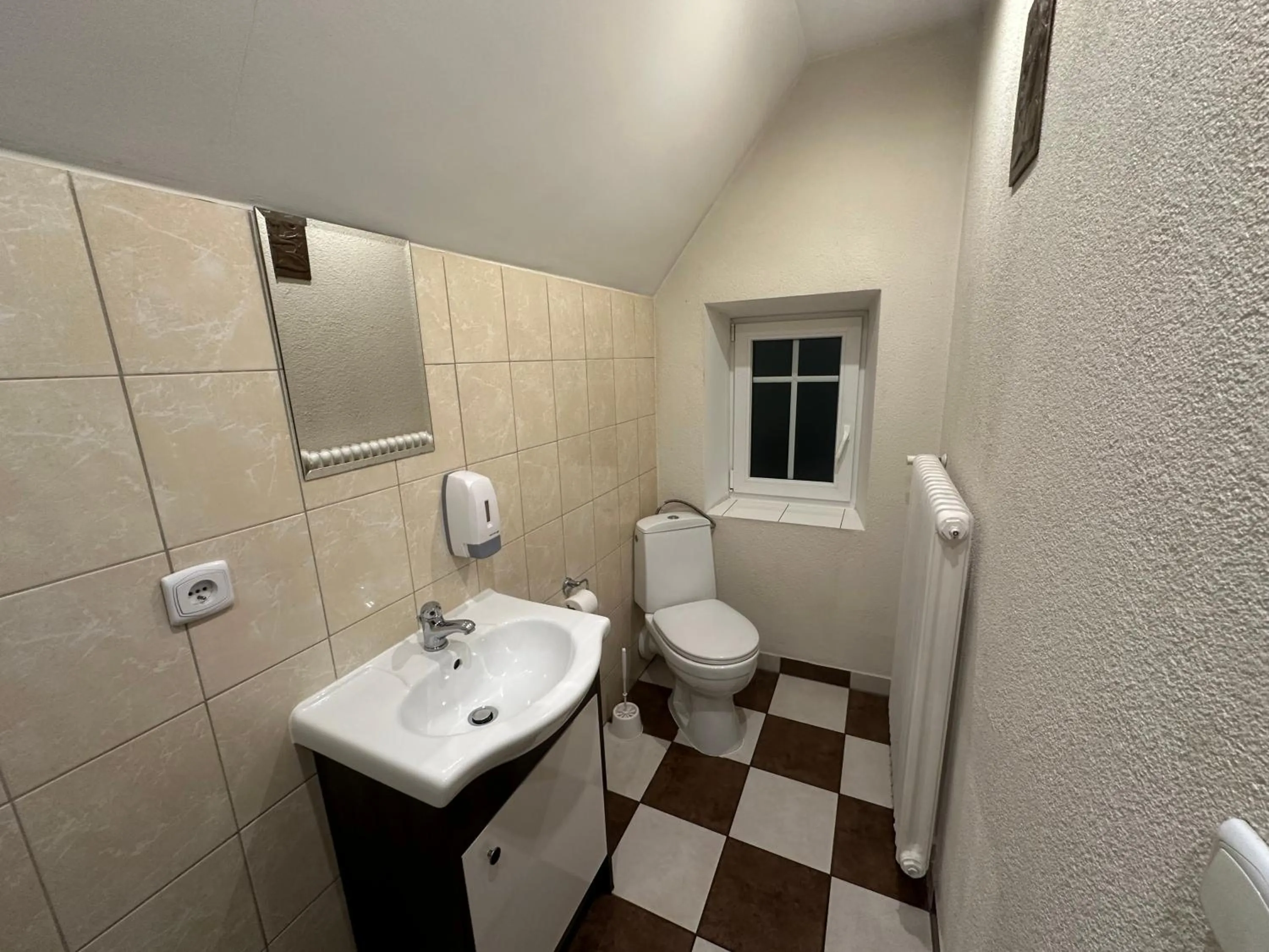 Toilet in Dom Gościnny Gerus