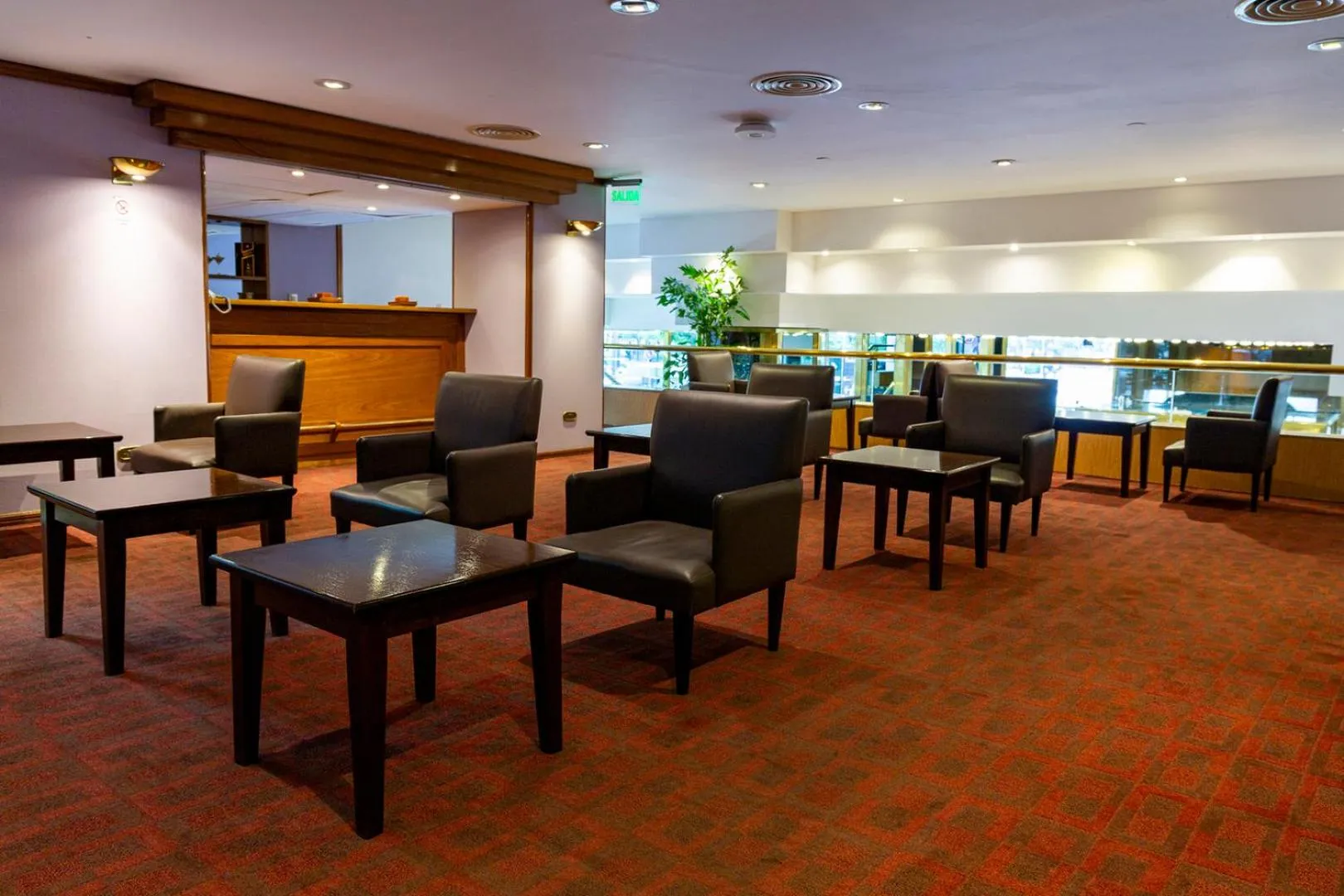 Communal lounge/ TV room in Hotel Conte