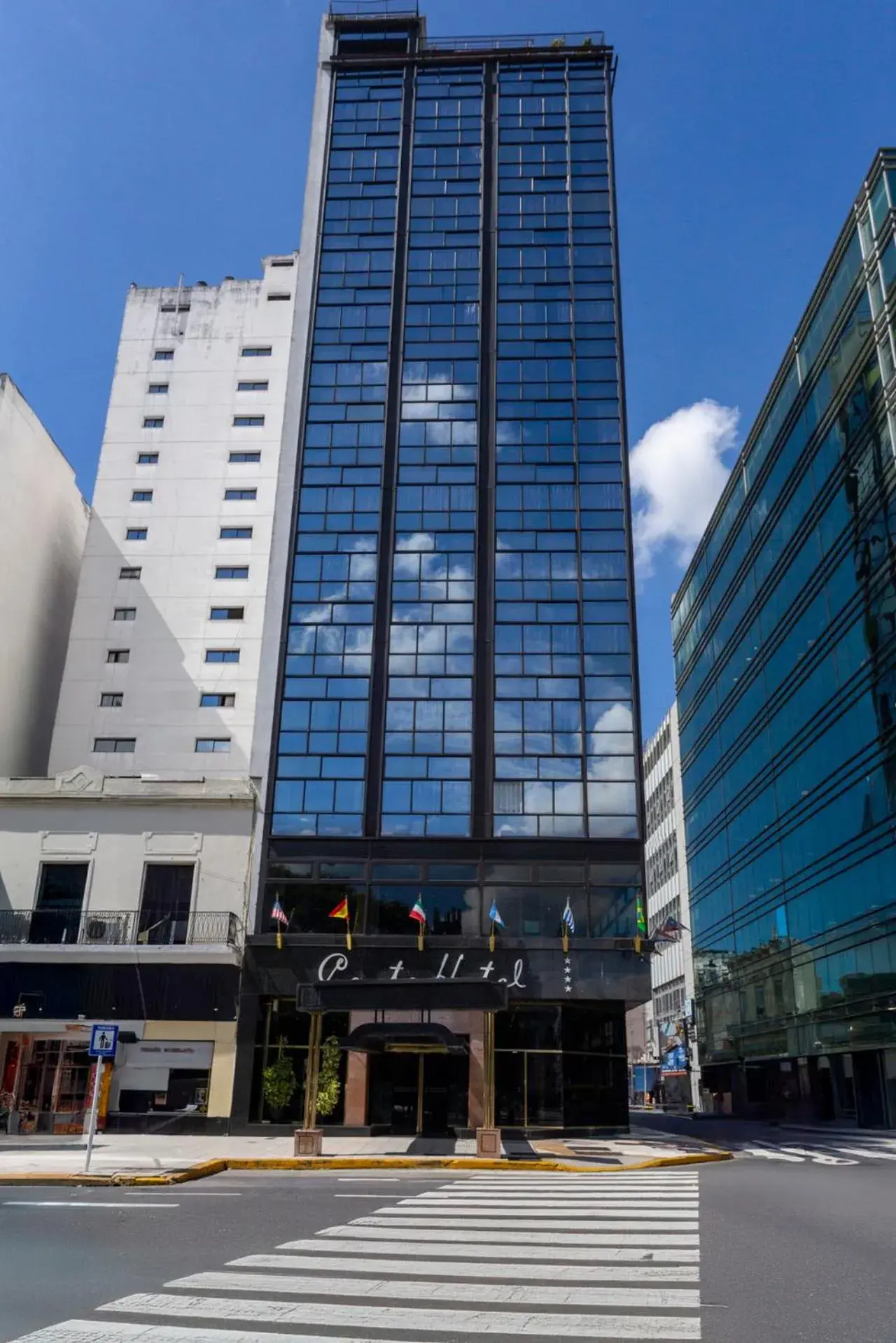 Facade/entrance in Hotel Conte Facade/entrance in Hotel Conte