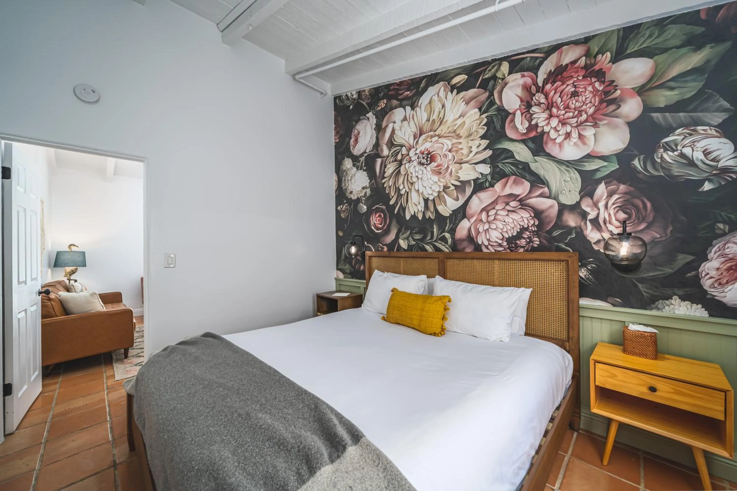 Bedroom, Bed in Fleur Noire Hotel - 21 and Over