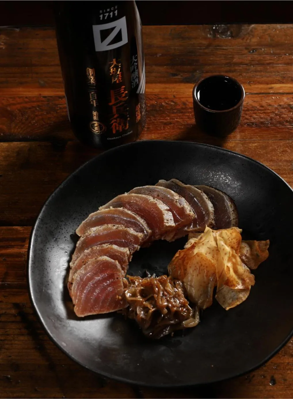 Restaurant/places to eat in Fleur Noire Hotel - 21 and Over