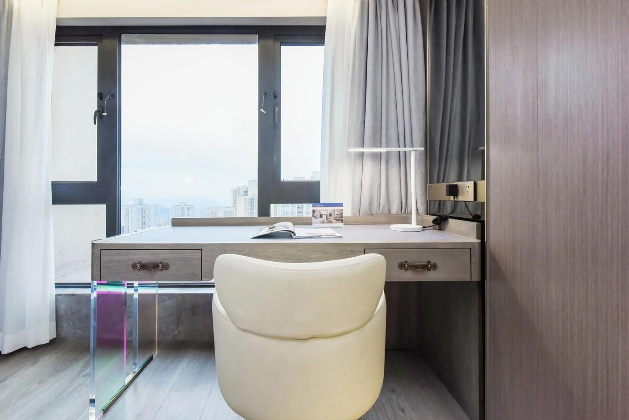 Living room in Kuanrong Suites Hotel Liangjiang love sea shopping park