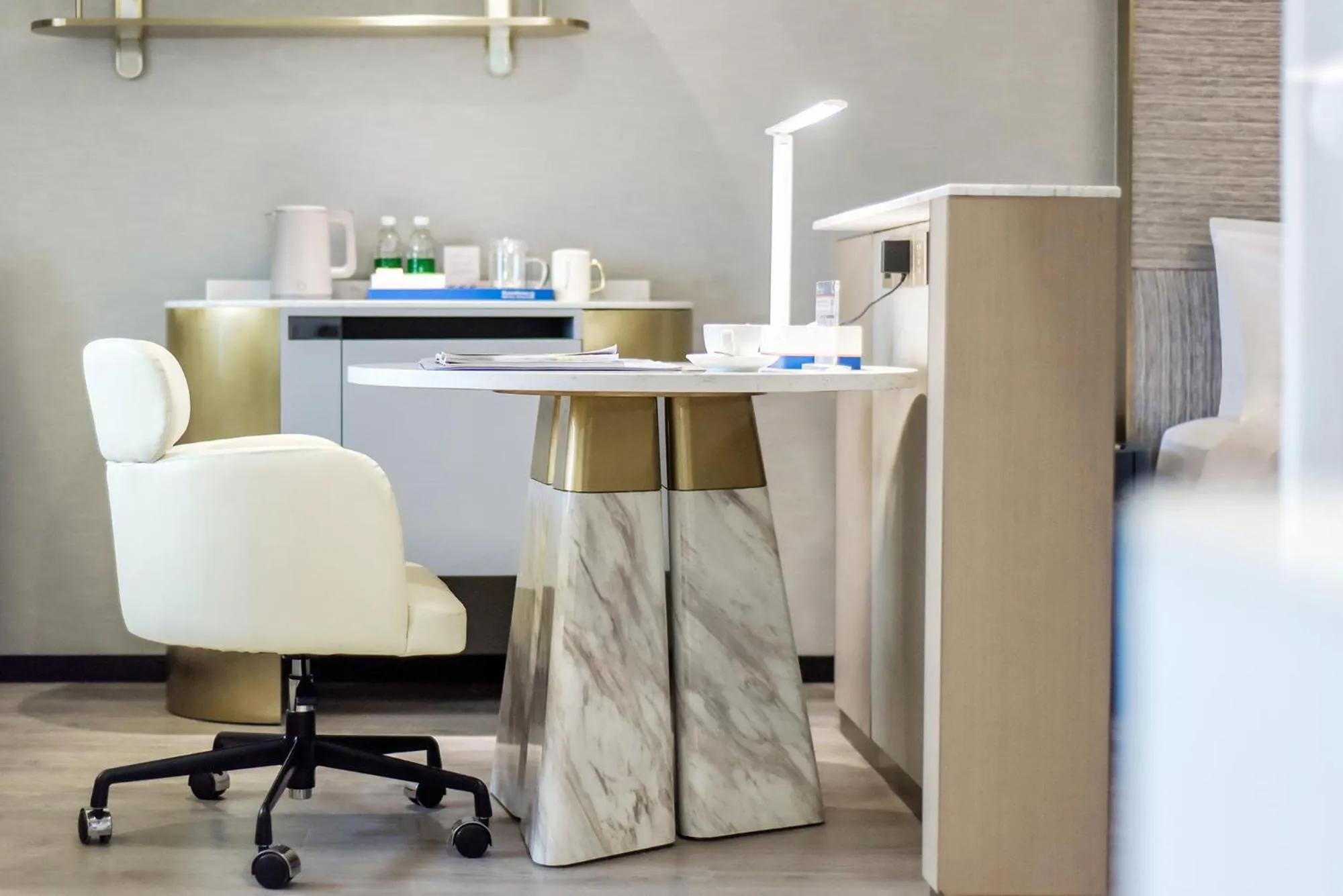 Living room in Kuanrong Suites Hotel Liangjiang love sea shopping park