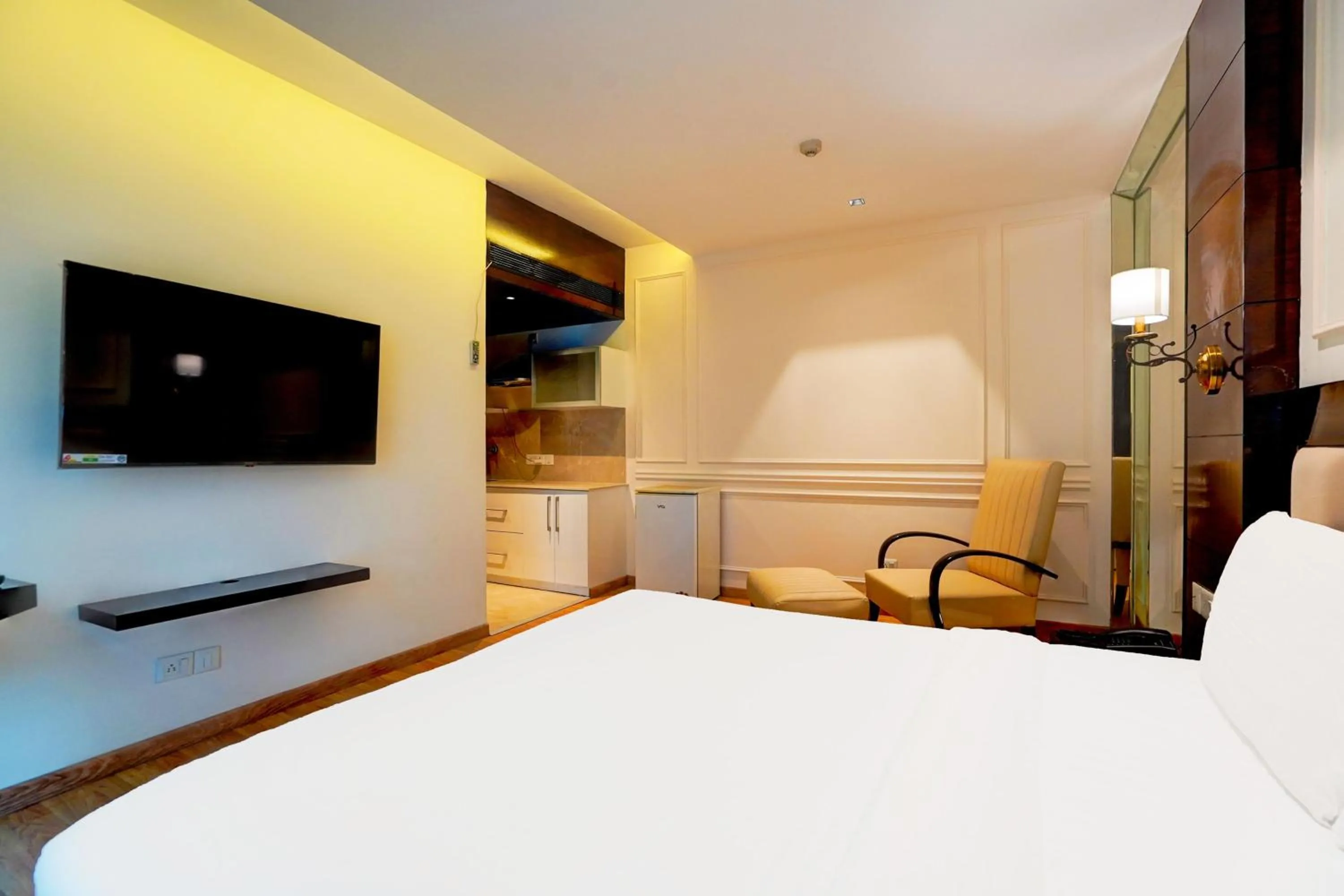 Bedroom, Bed in Palette South Delhi Formerly Imperial Villa