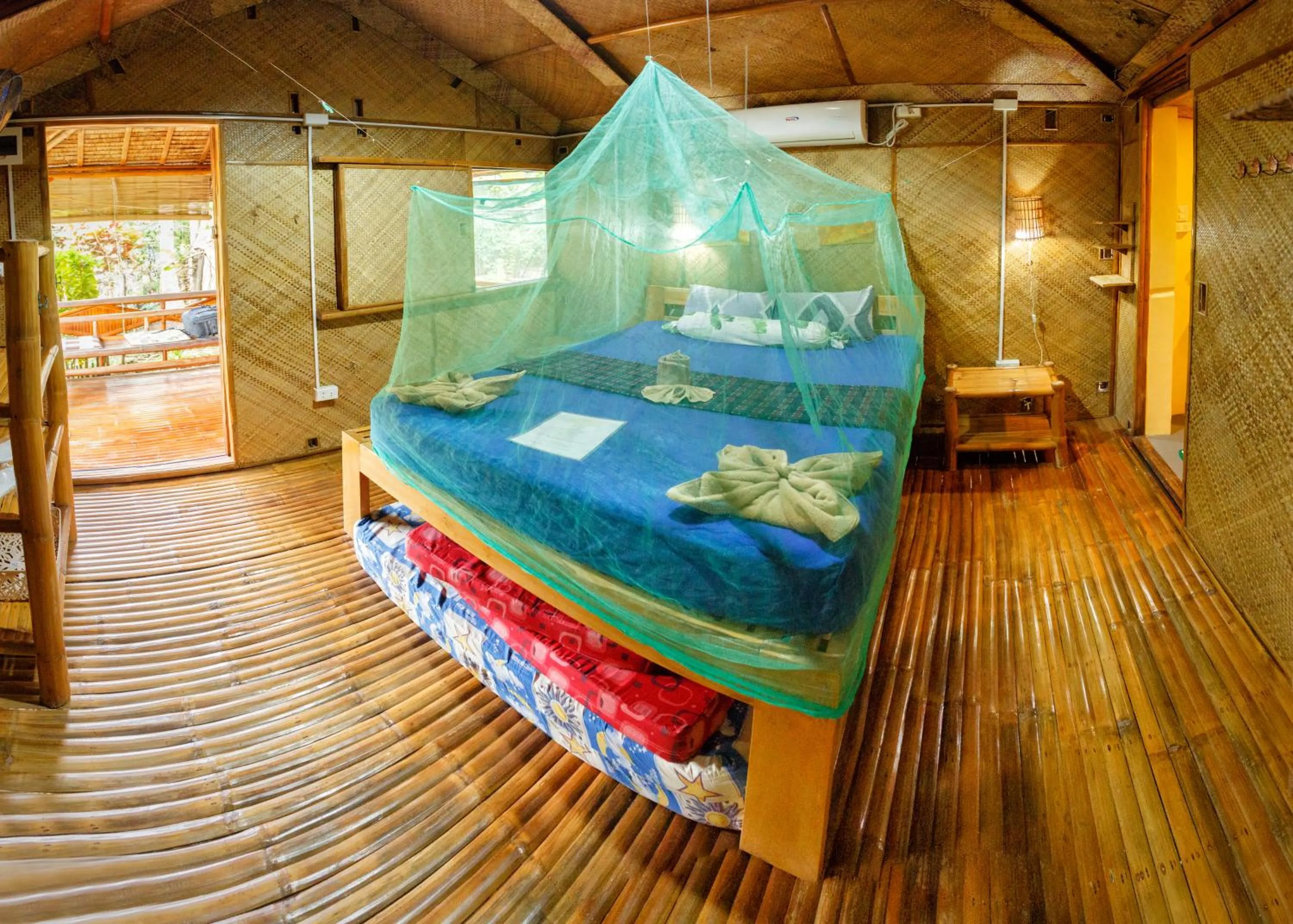 Camotes-Hidden-Huts