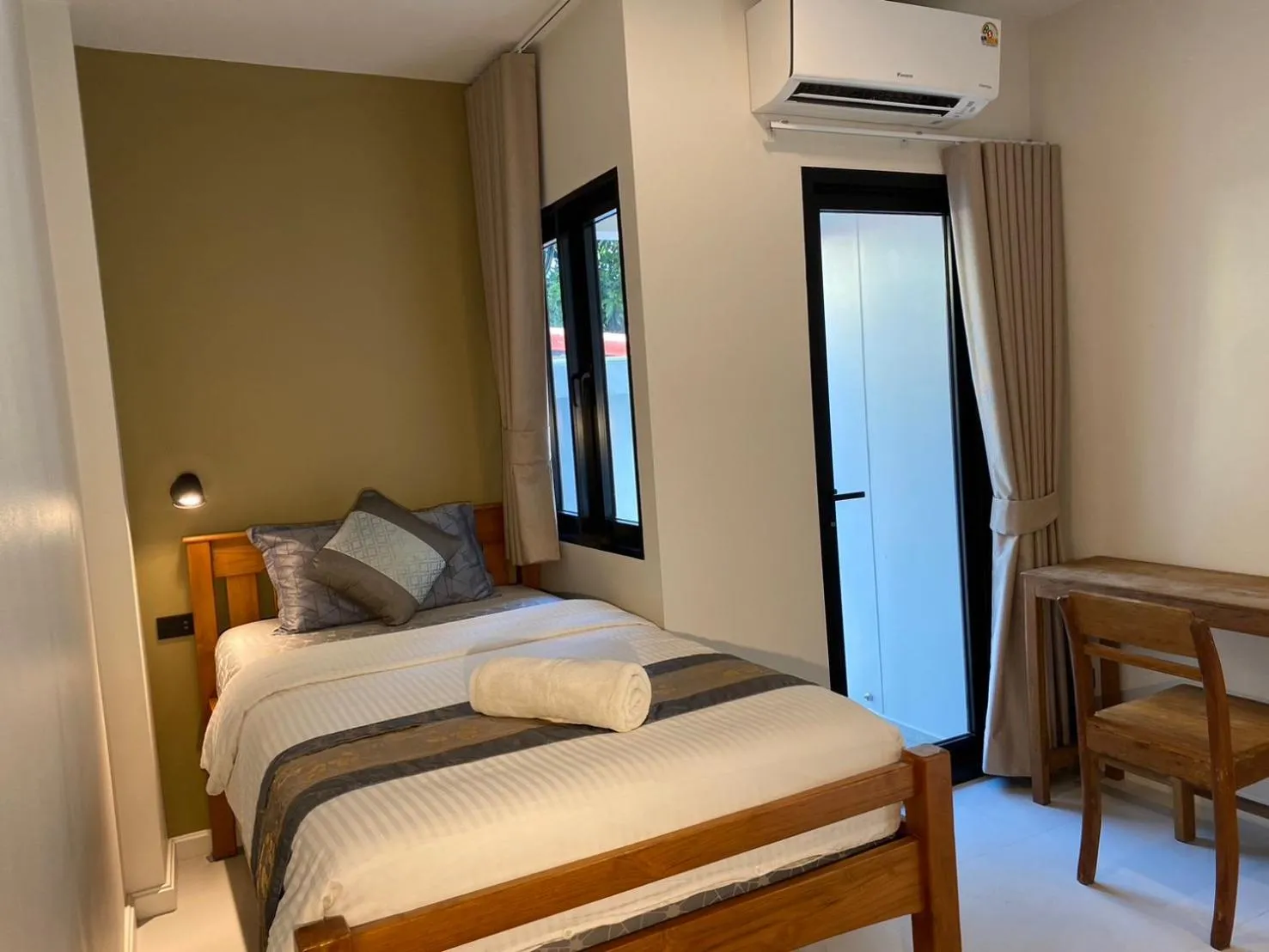 Bed in Airport one station hometel - Suvarnabhumi - SHA Extra Plus