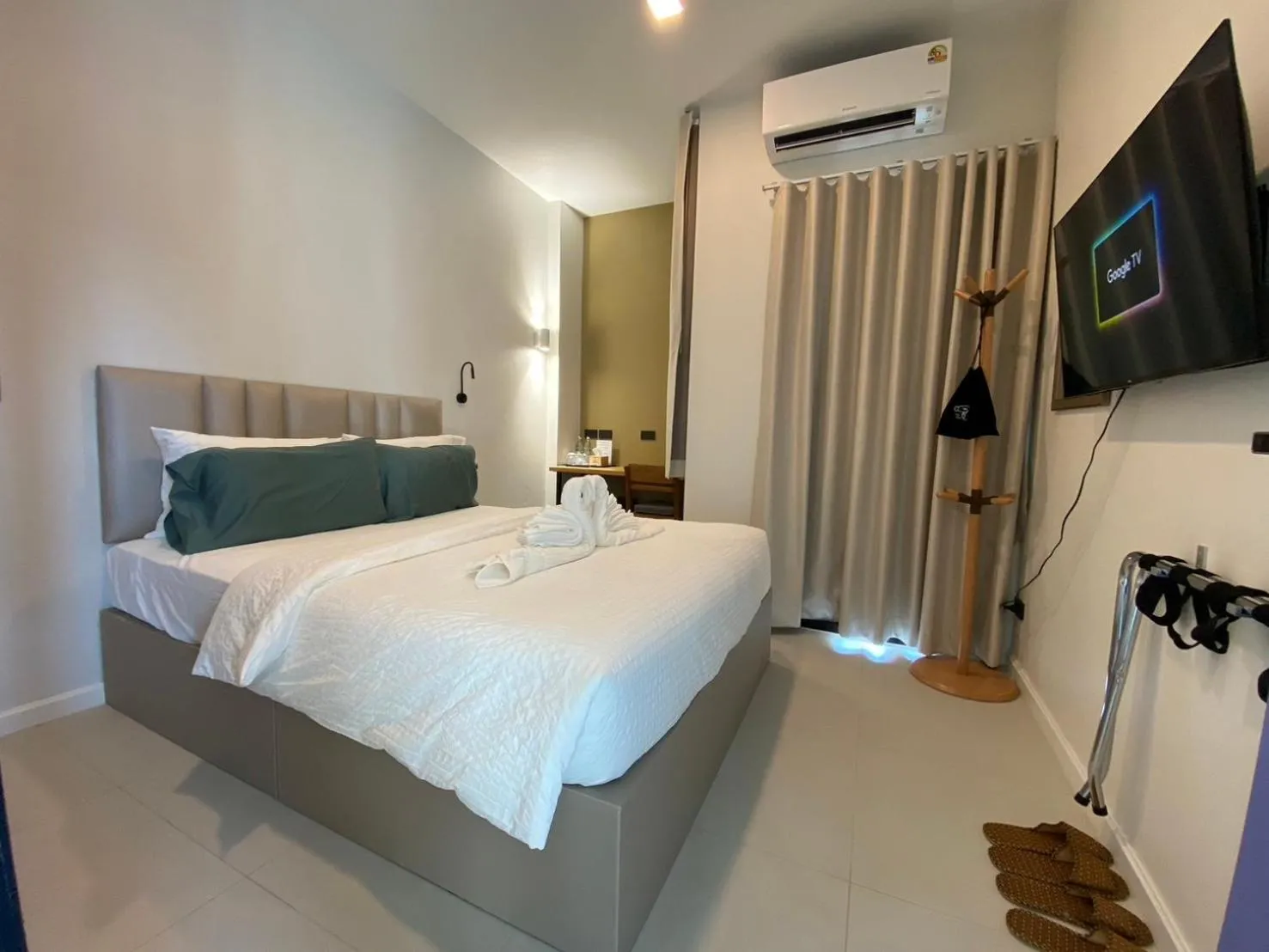 Bed in Airport one station hometel - Suvarnabhumi - SHA Extra Plus